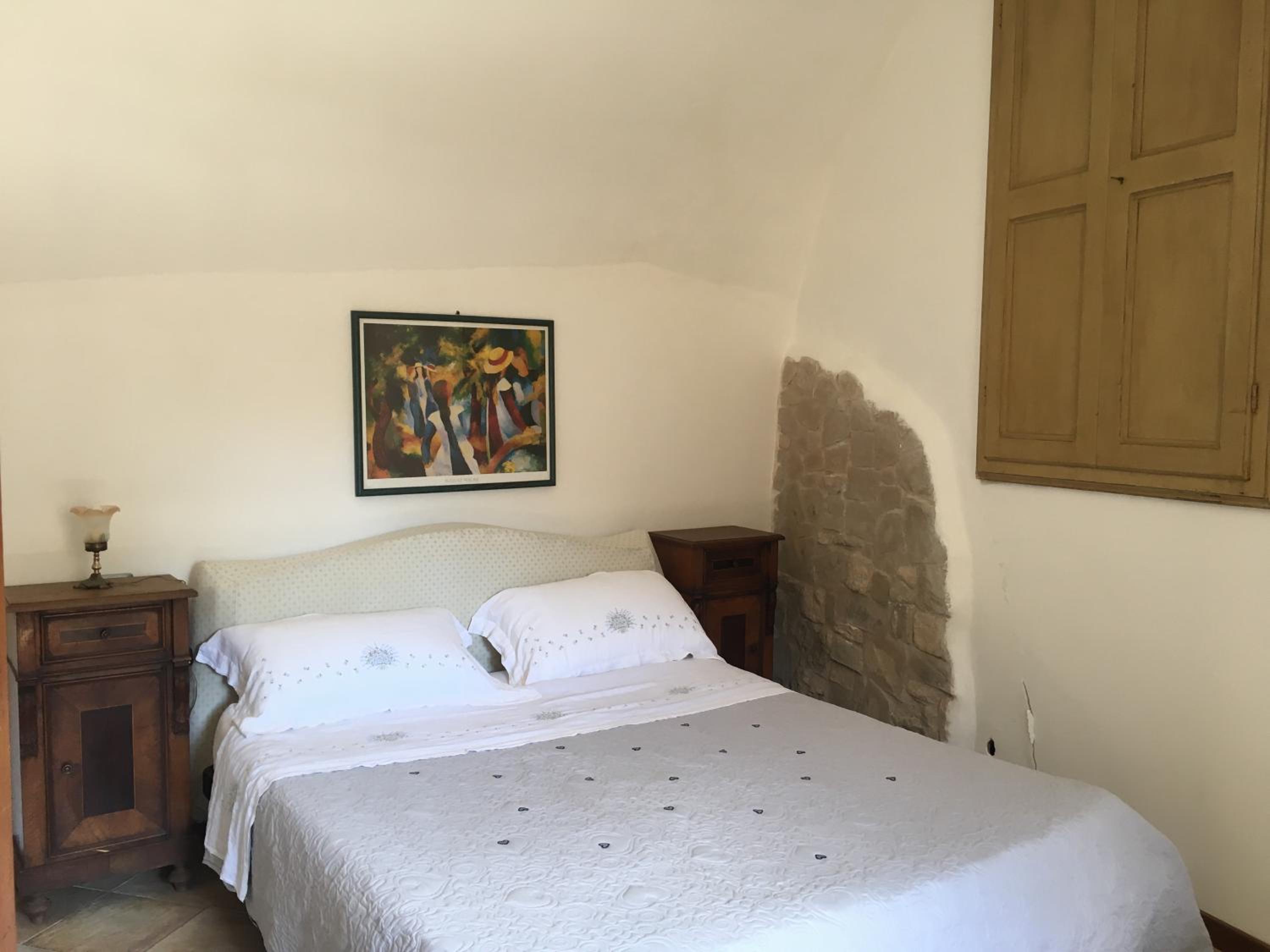 One-Bedroom Apartment - Photo 6