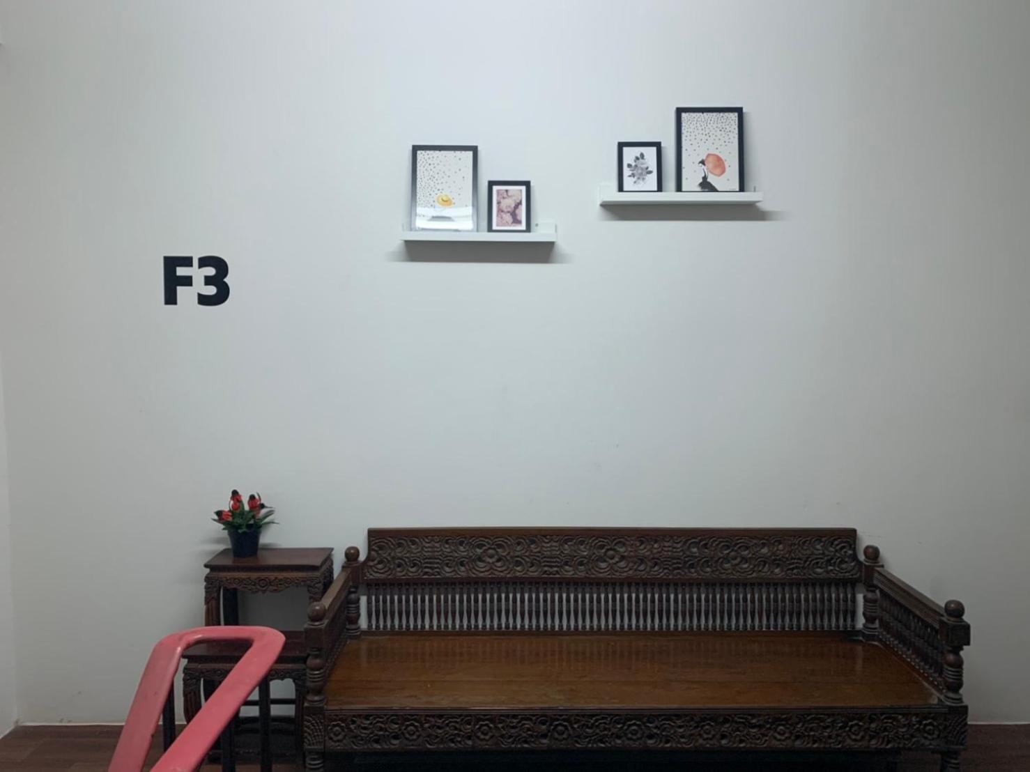 Standard Queen Room - Photo 7