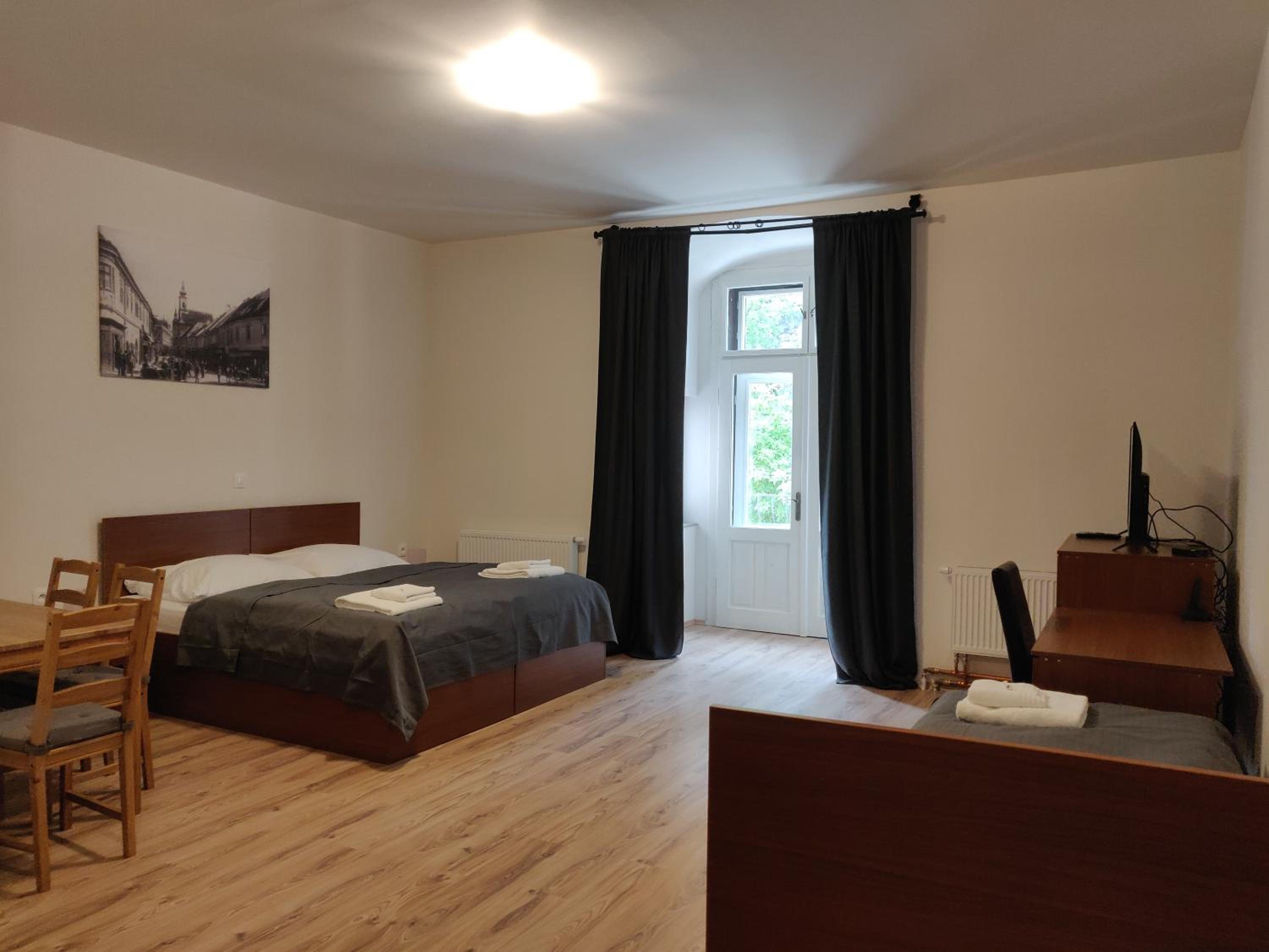 Deluxe Triple Room - Photo 1