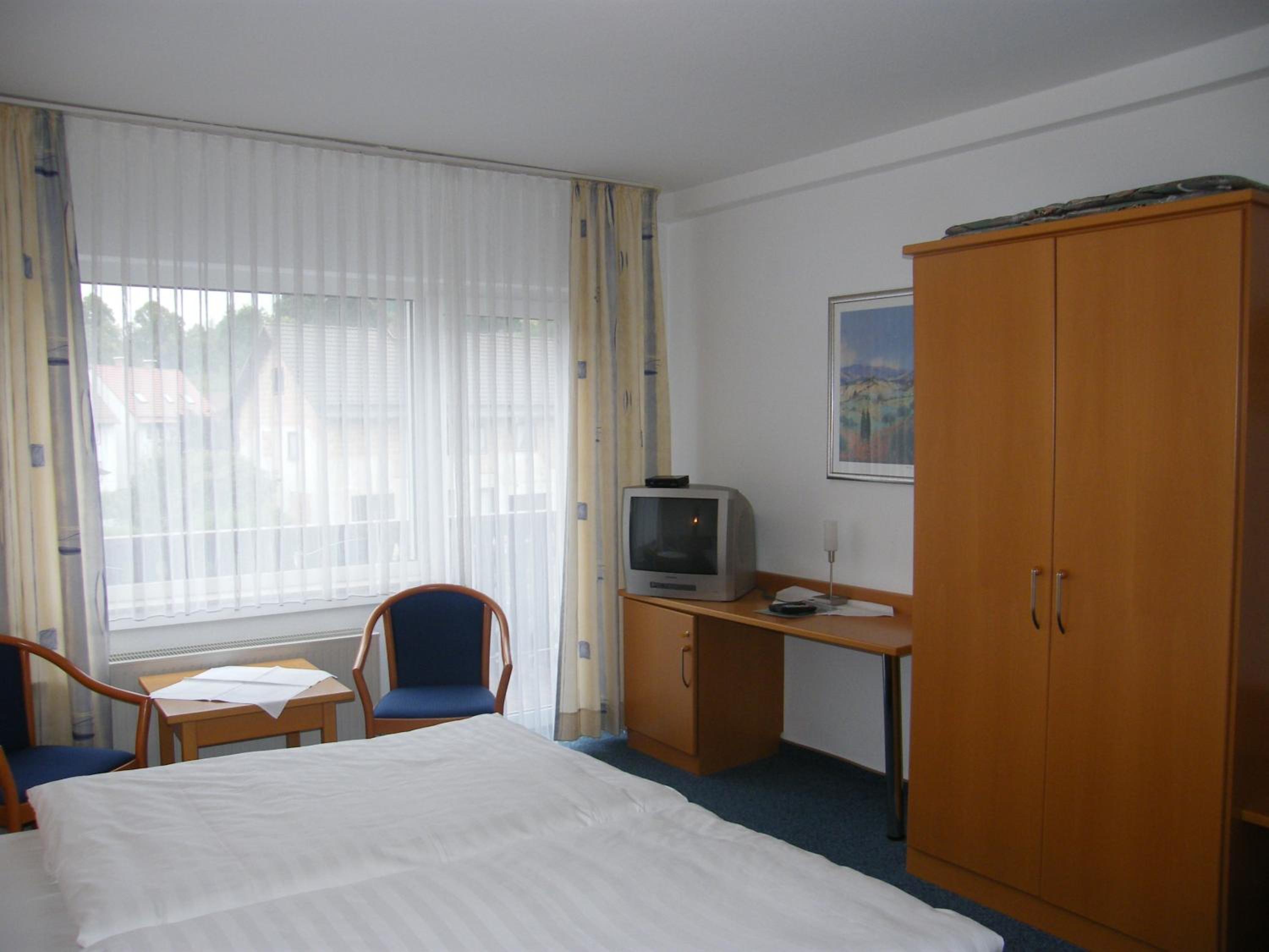Standard Double Room - Photo 4