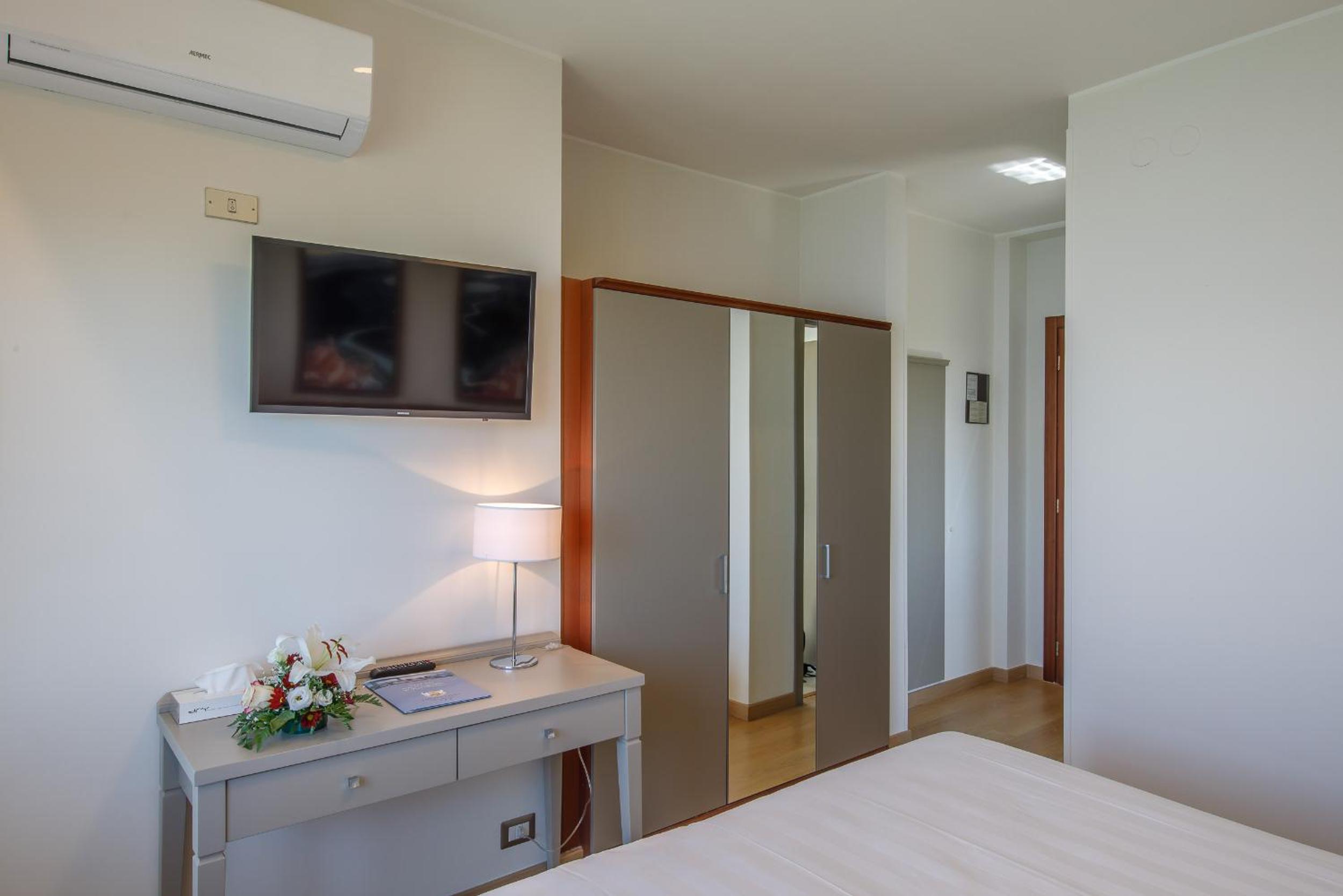 Superior Double Room - Photo 6