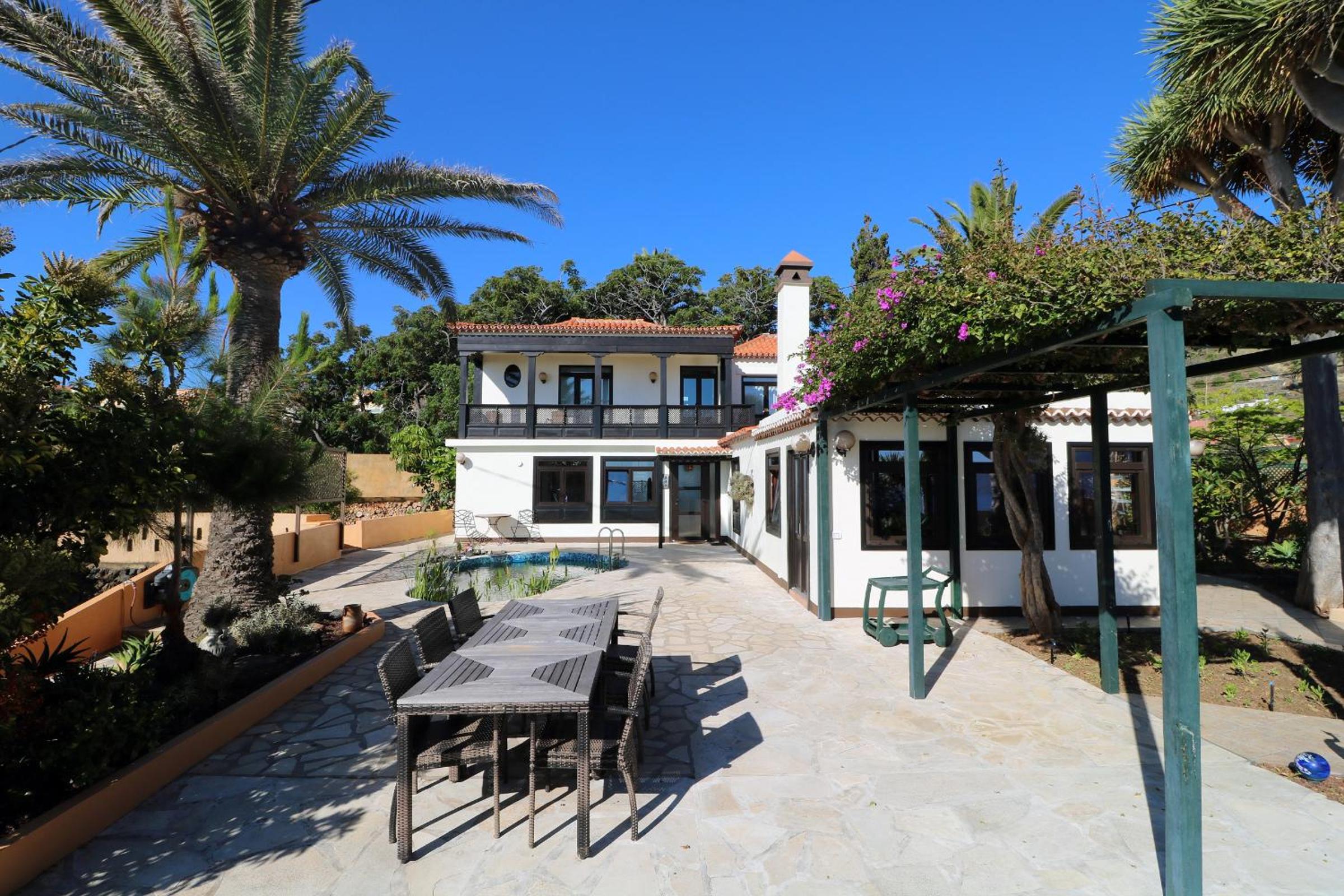 Two-Bedroom Villa photo 2