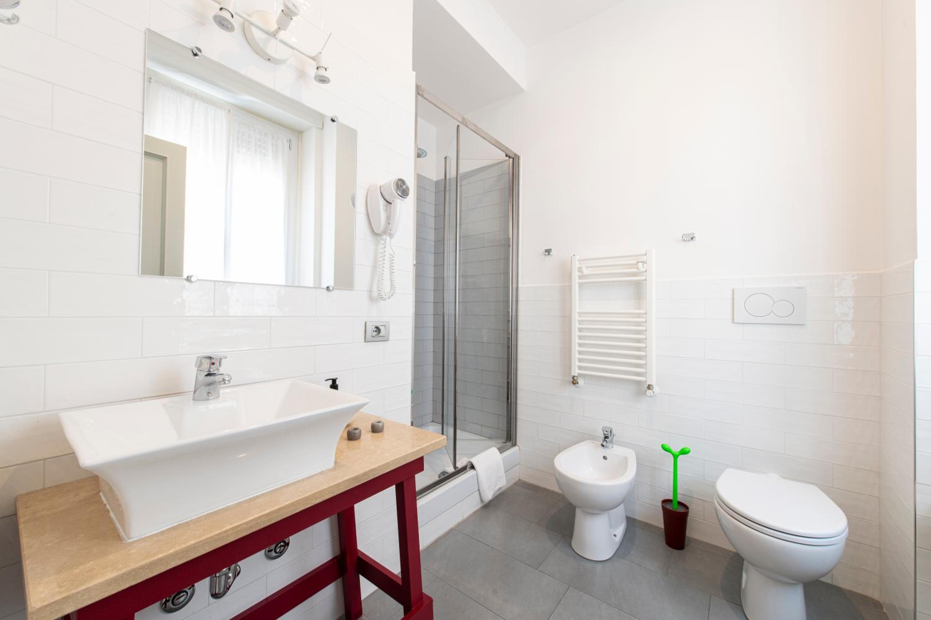 Standard Double or Twin Room photo 3