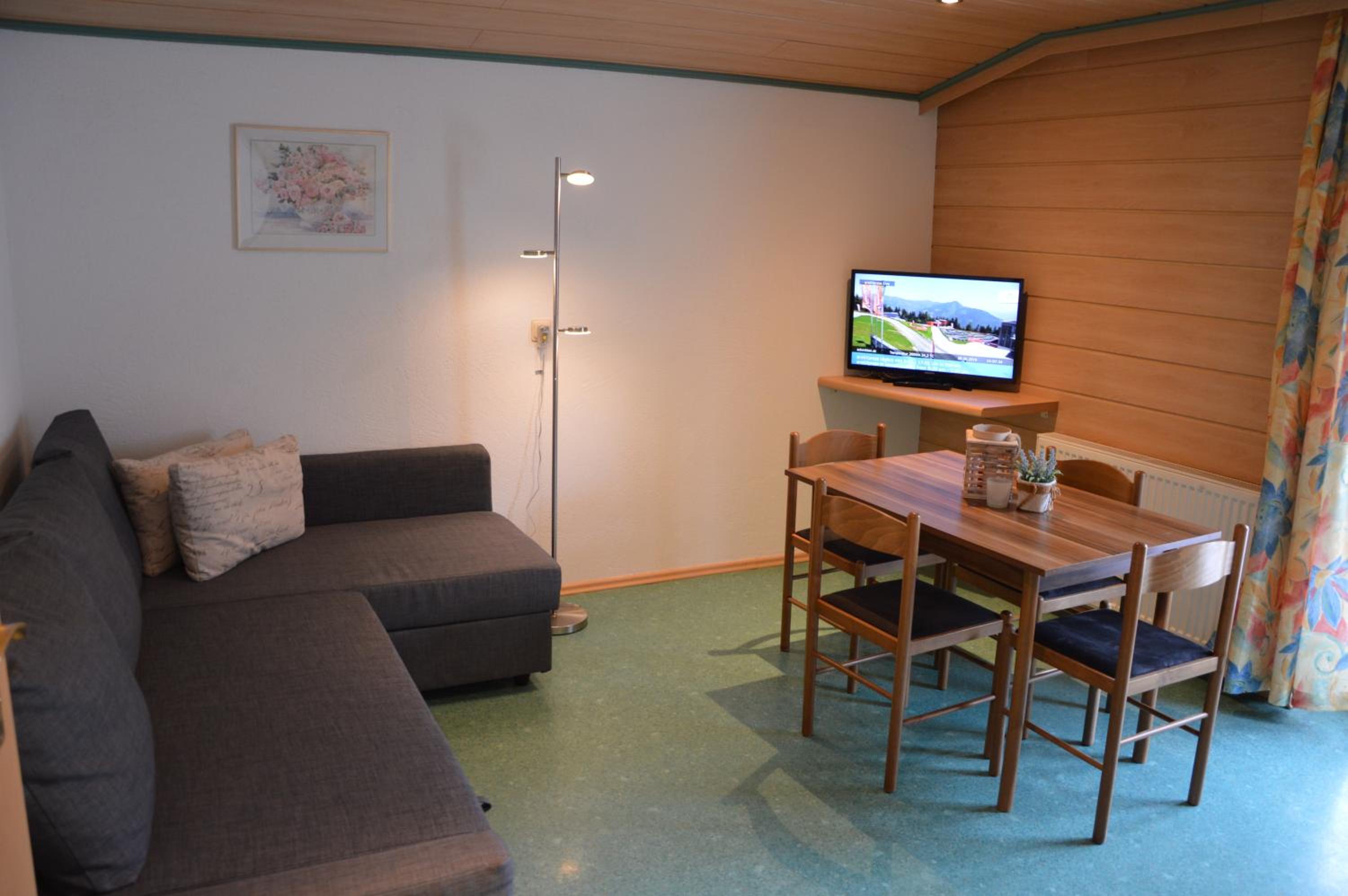 One-Bedroom Apartment with Balcony photo 1