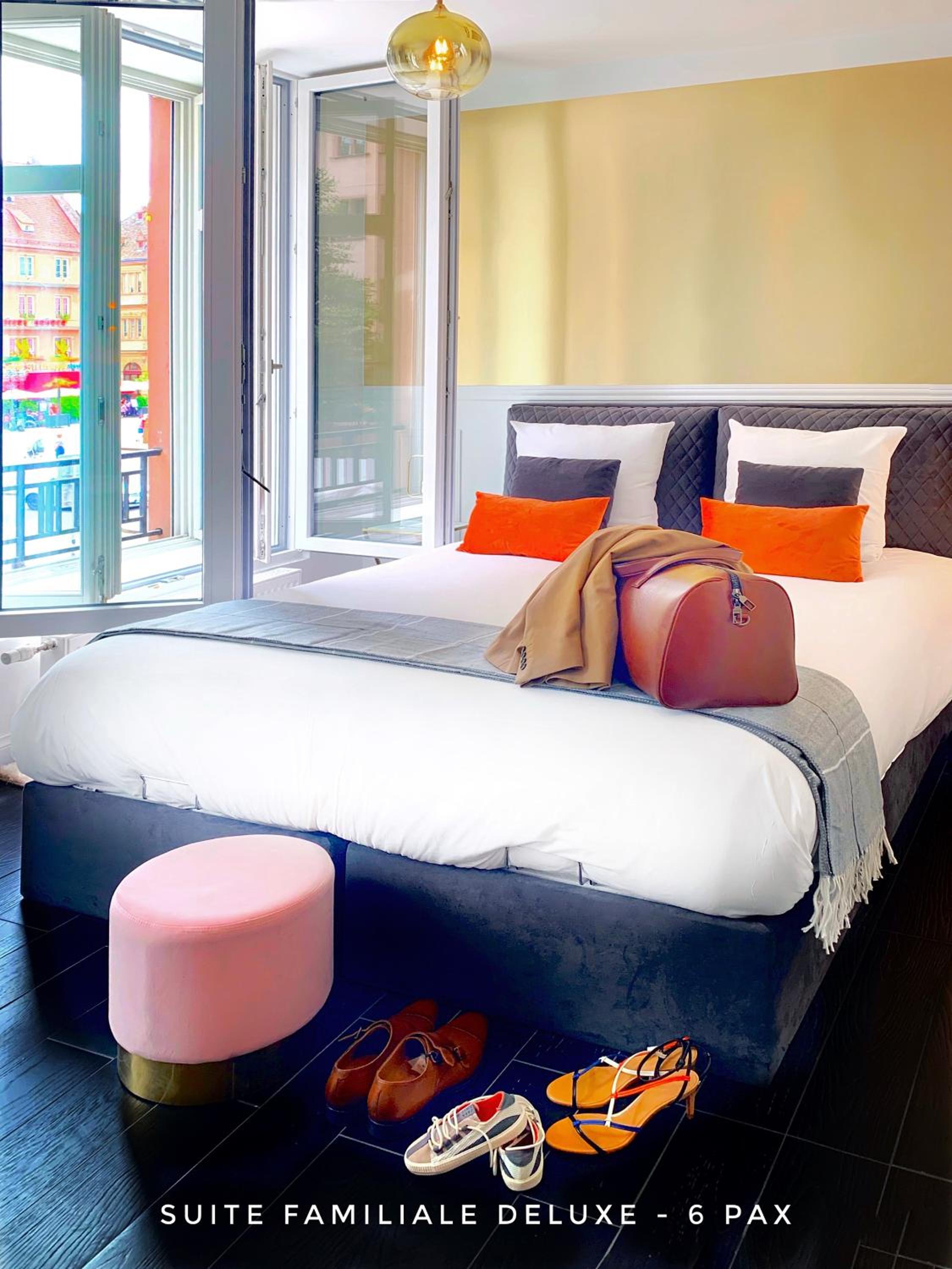 Deluxe Family Suite - Photo 7