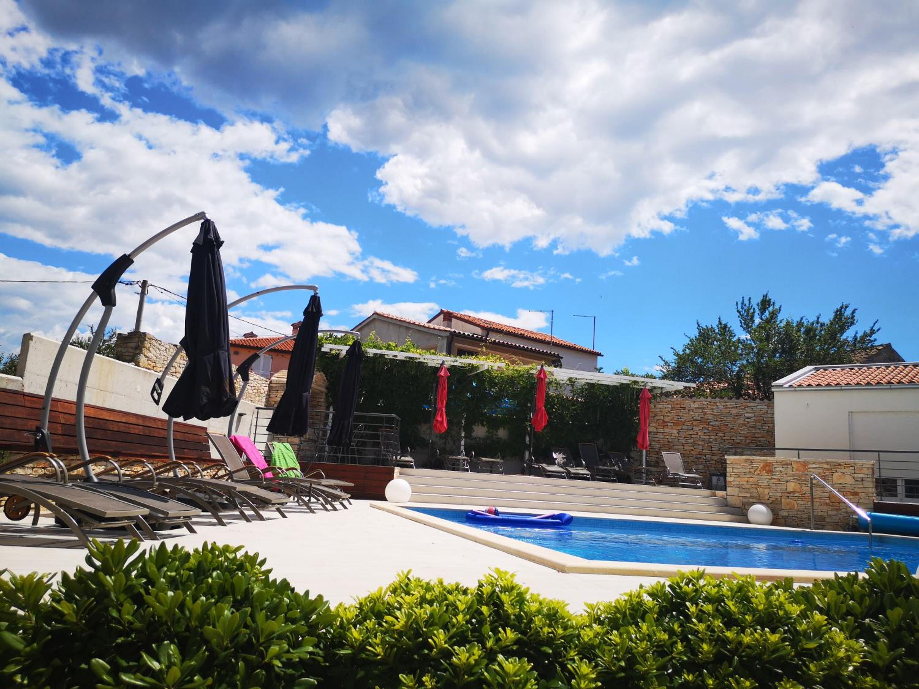 Apartment with Pool View  photo 3