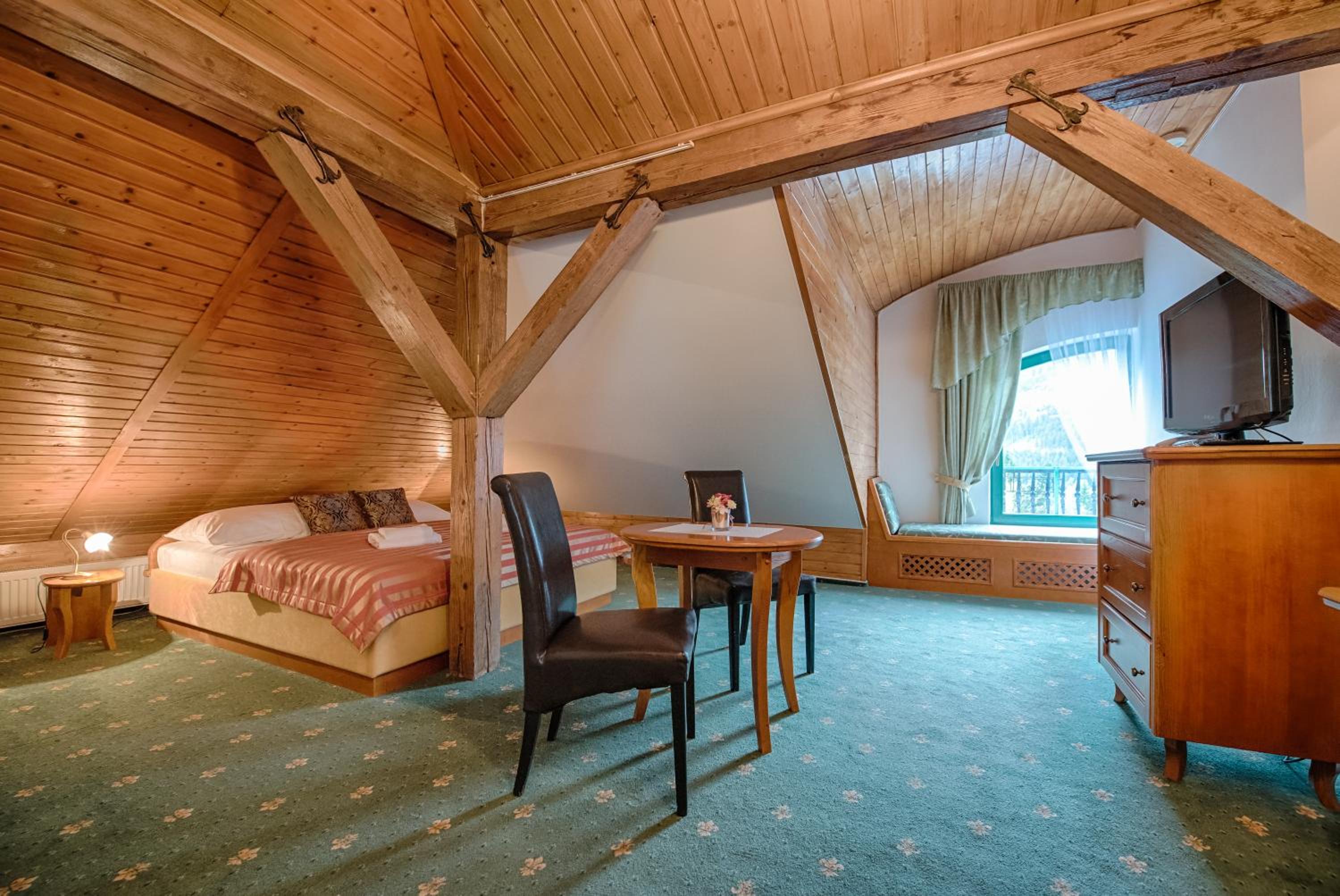 Double Room with Mountain View photo 2