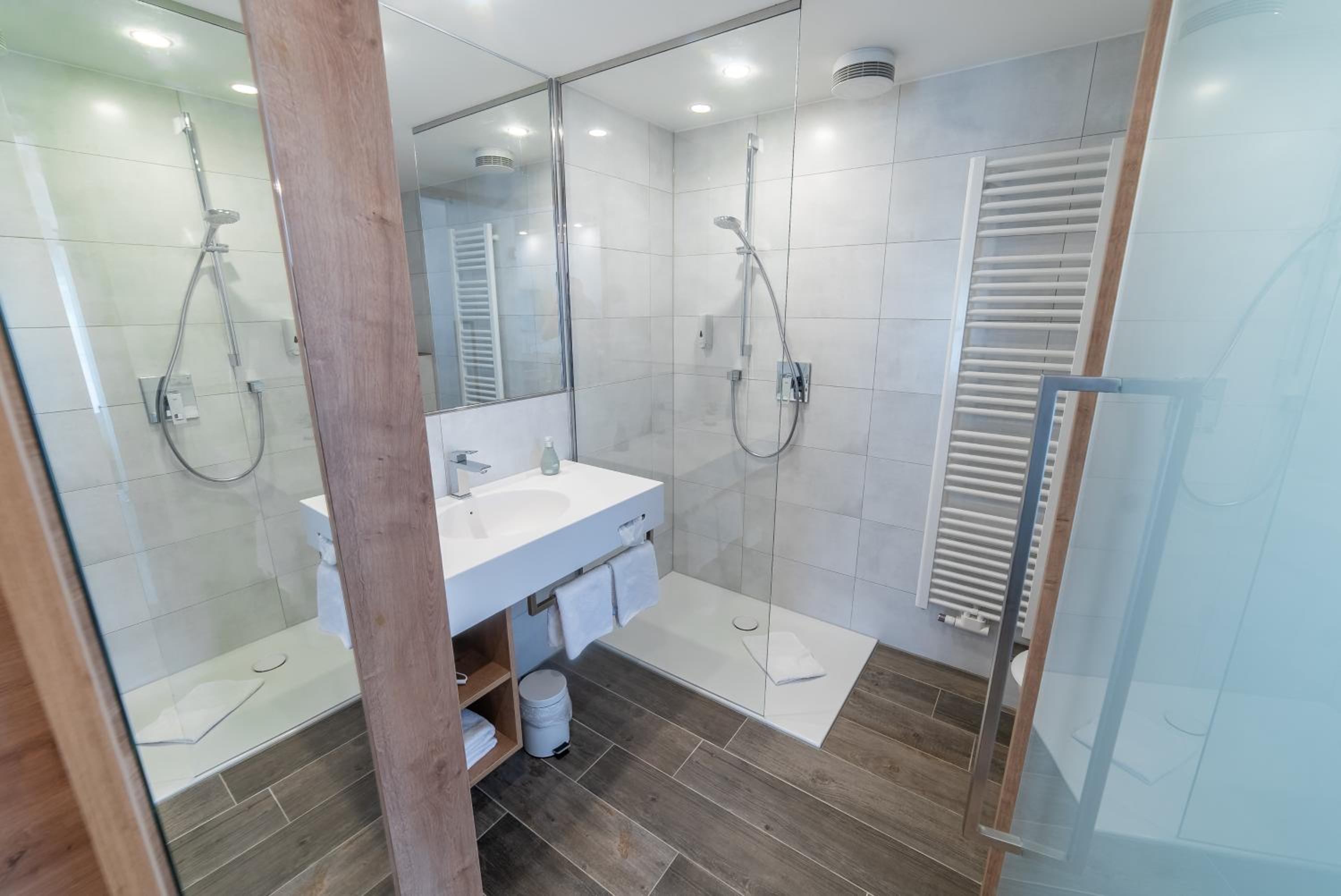 Double Room - Photo 9