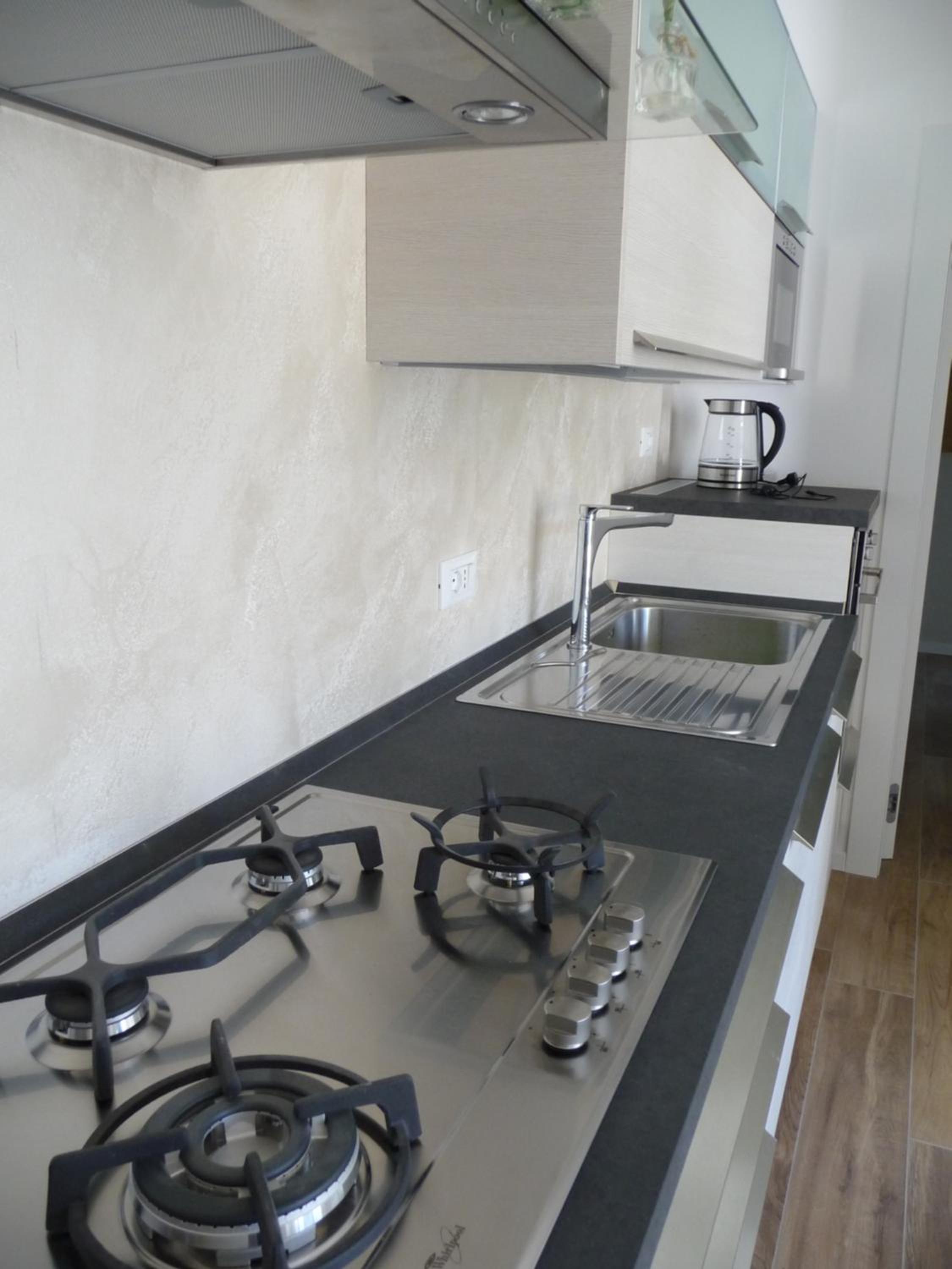 Two-Bedroom House - Photo 23