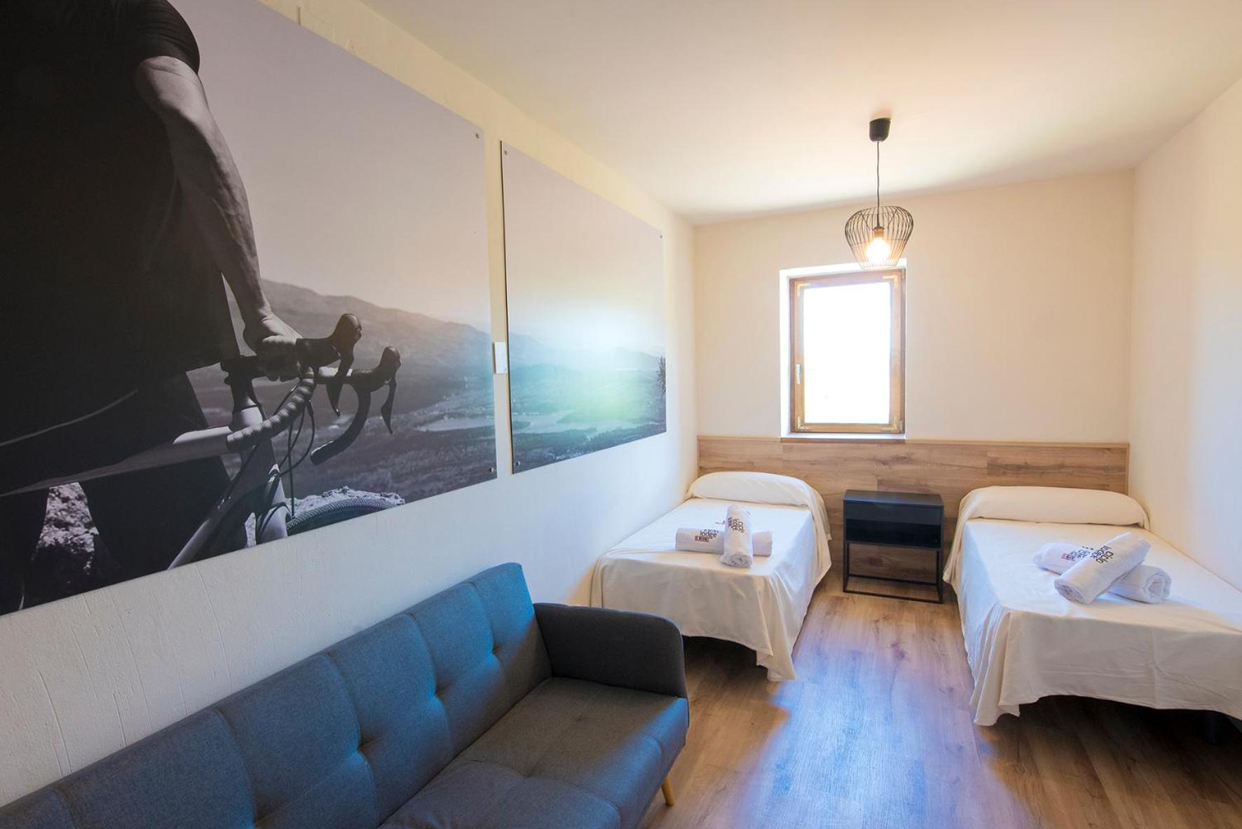 Suite with Mountain View - Photo 9