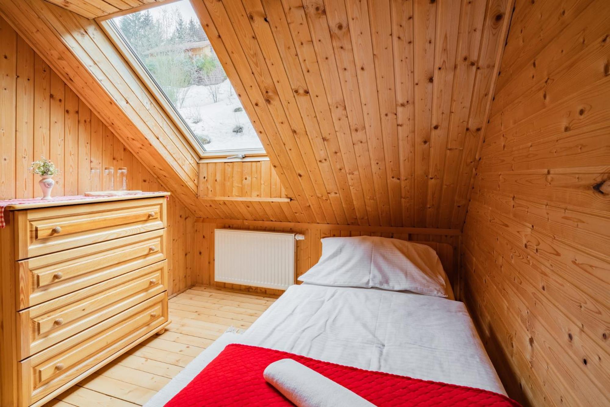 Standard Triple Room - Photo 9