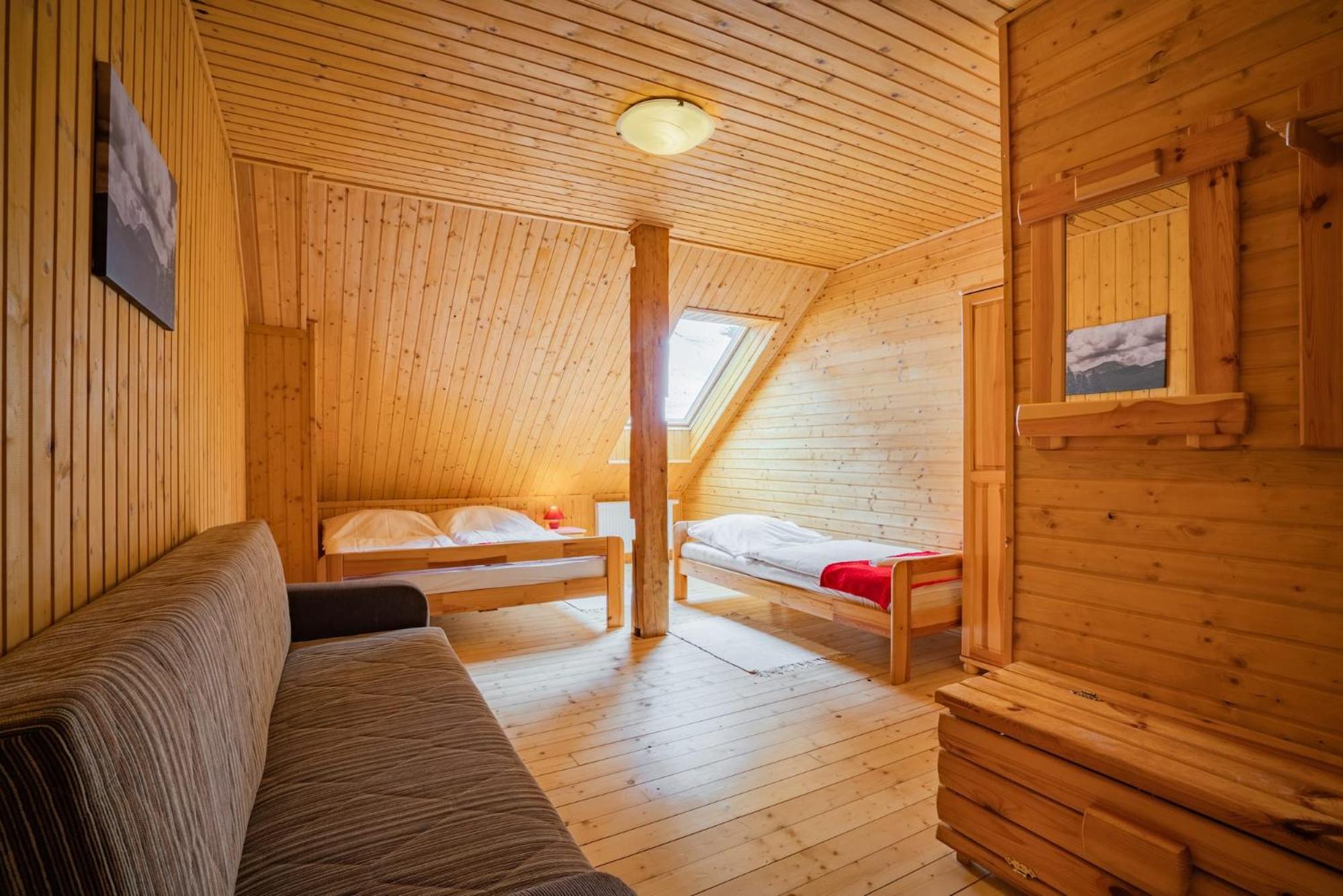 Standard Triple Room - Photo 13