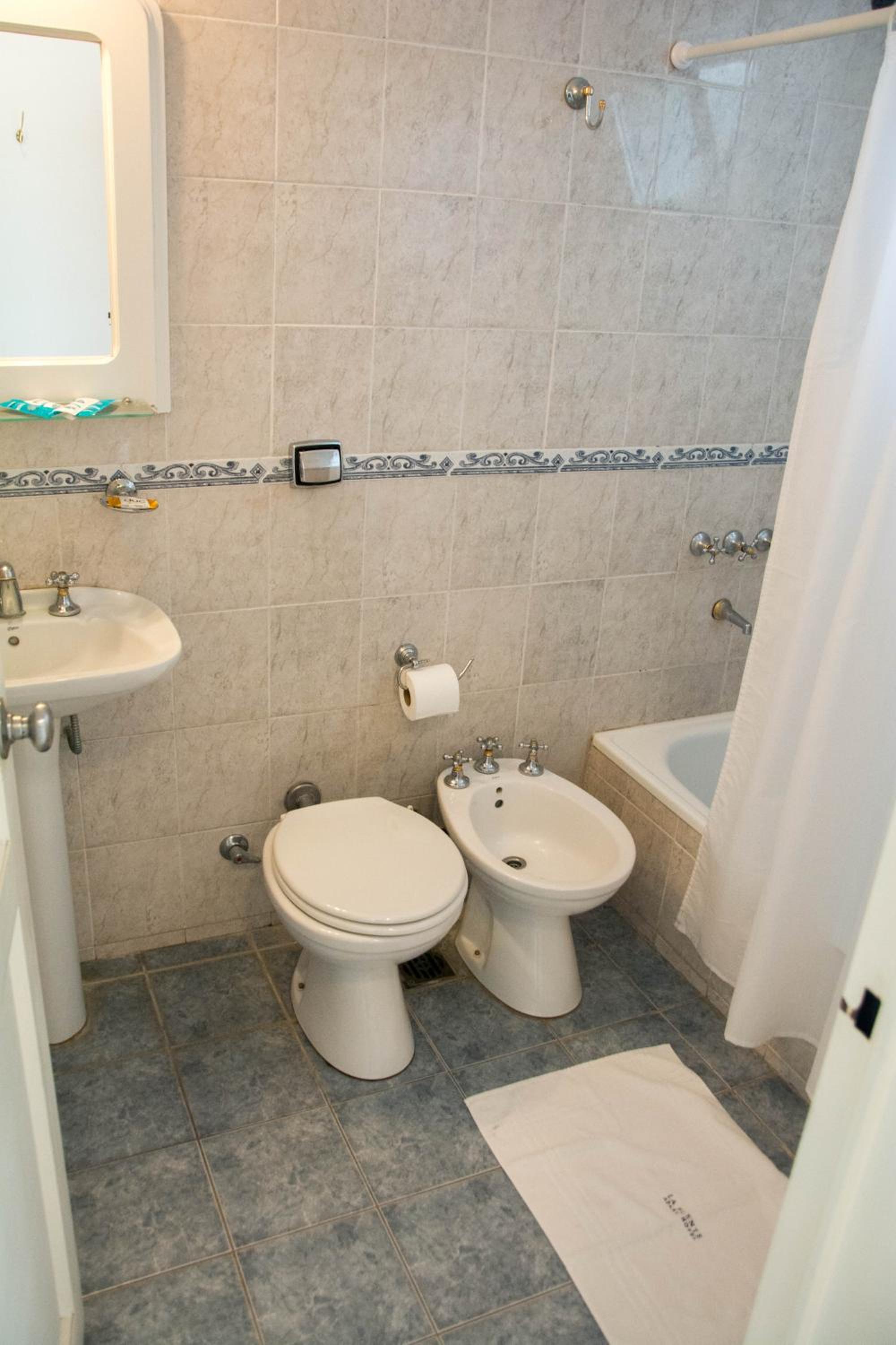 Standard Triple Room photo 2
