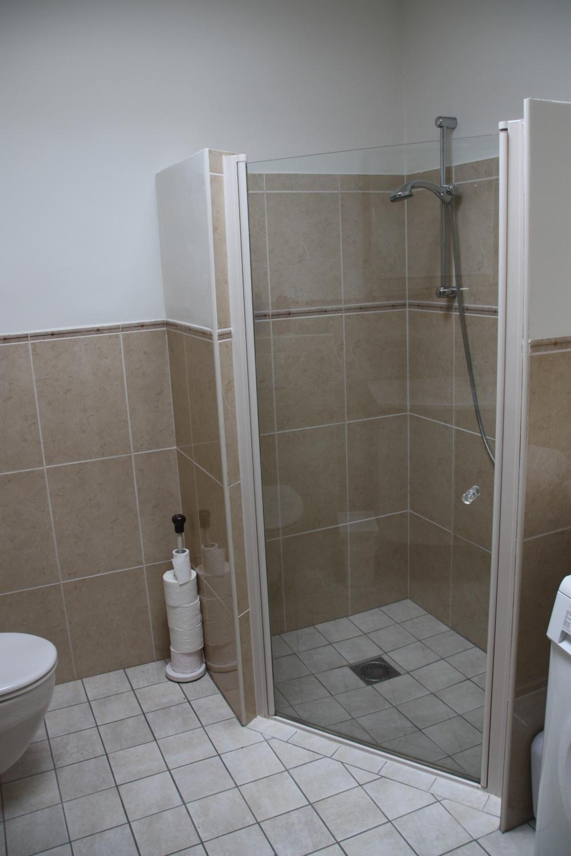 Deluxe King Room - Photo 5