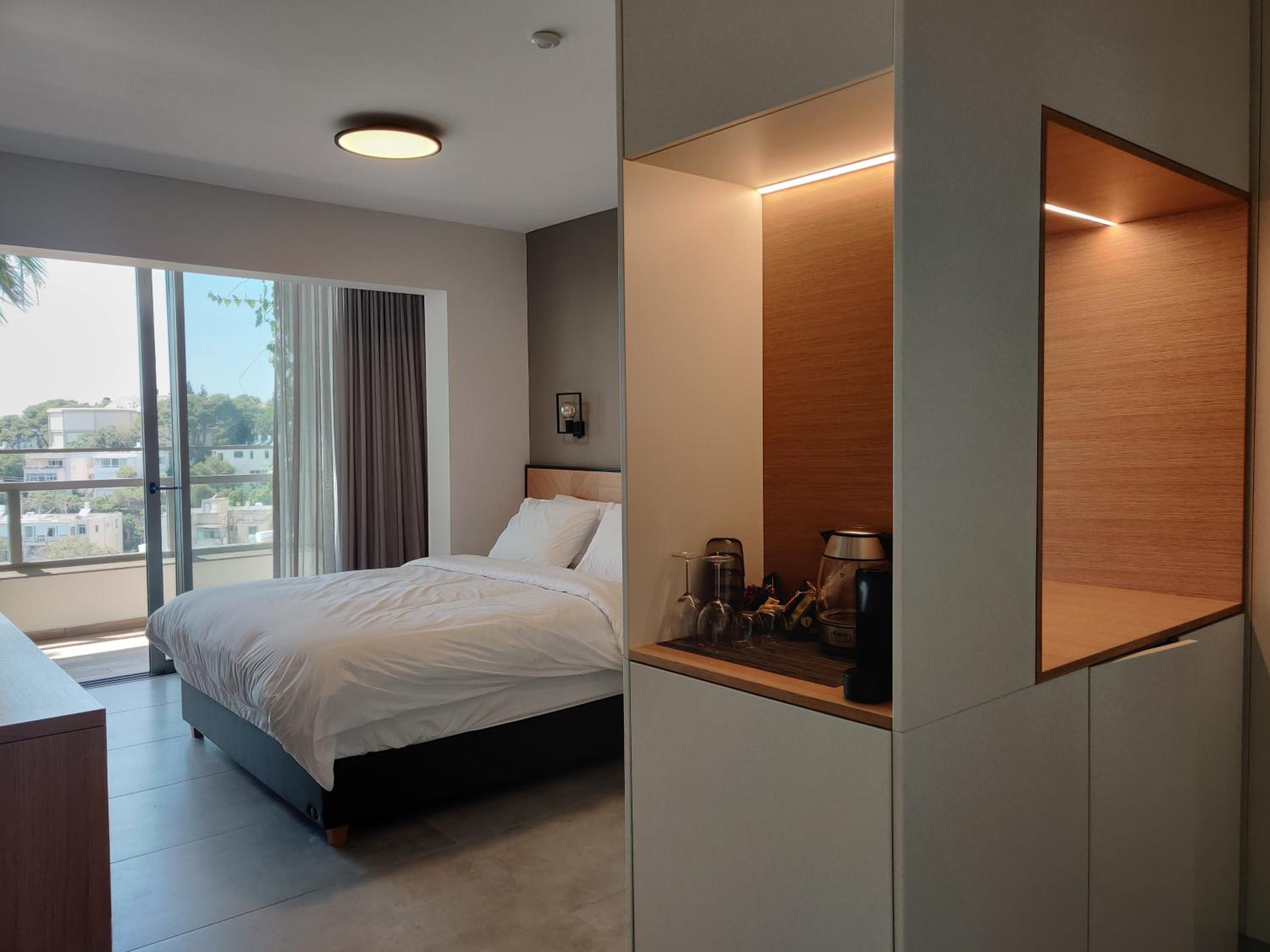 Studio Apartment with Sea View - Photo 1