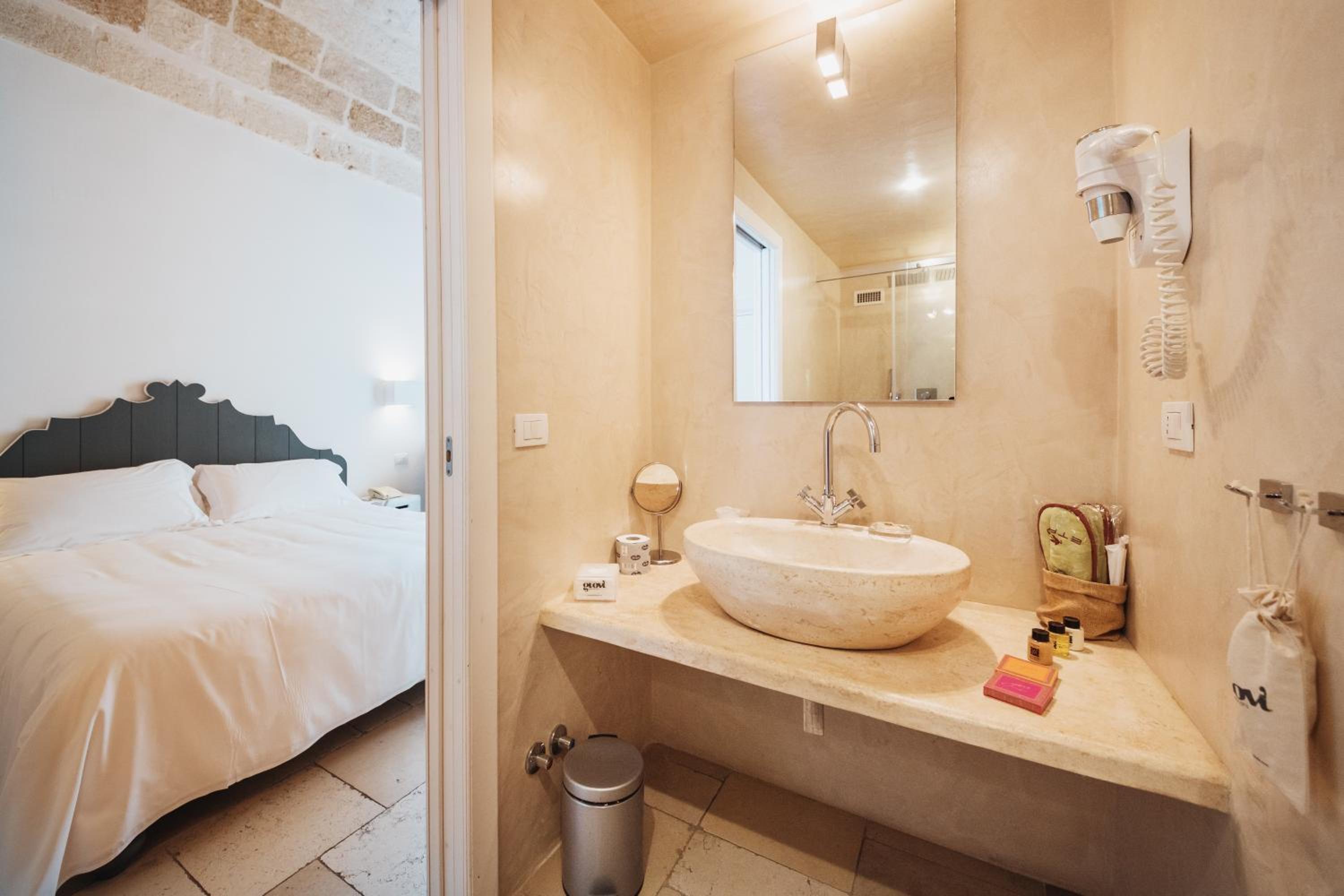 Triple Room - Photo 7