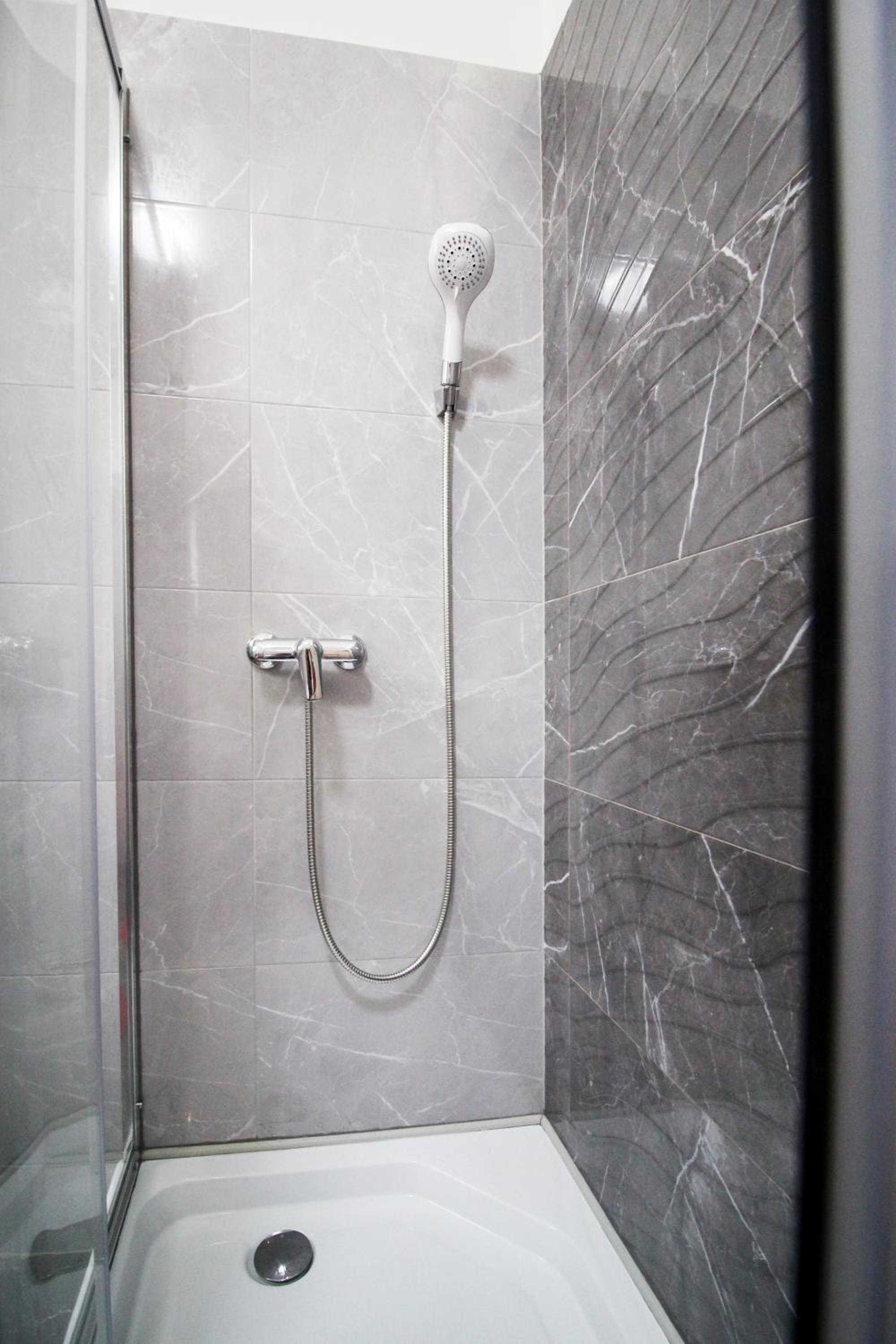 Apartment - Photo 18