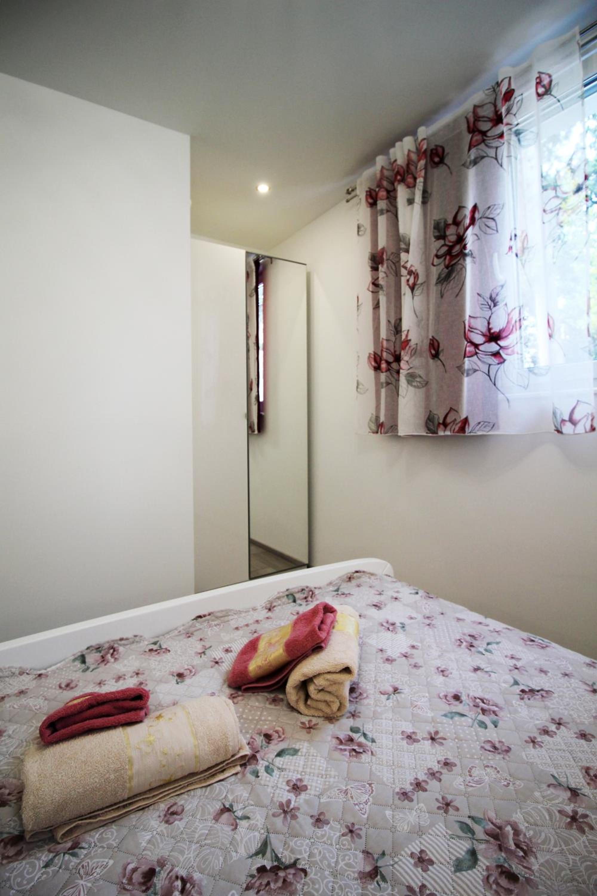 Apartment - Photo 32
