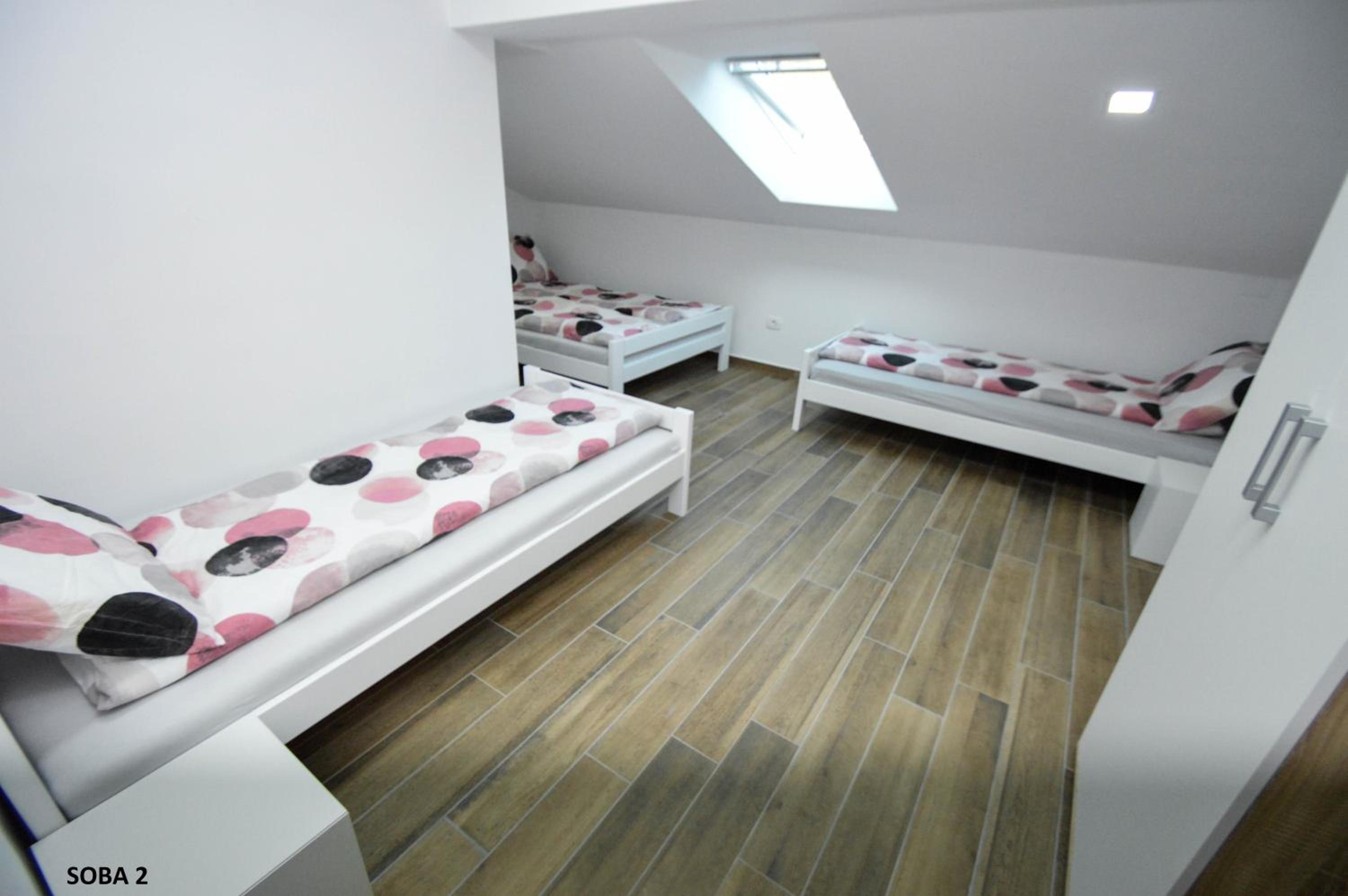 Quadruple Room with Shared Bathroom photo 1