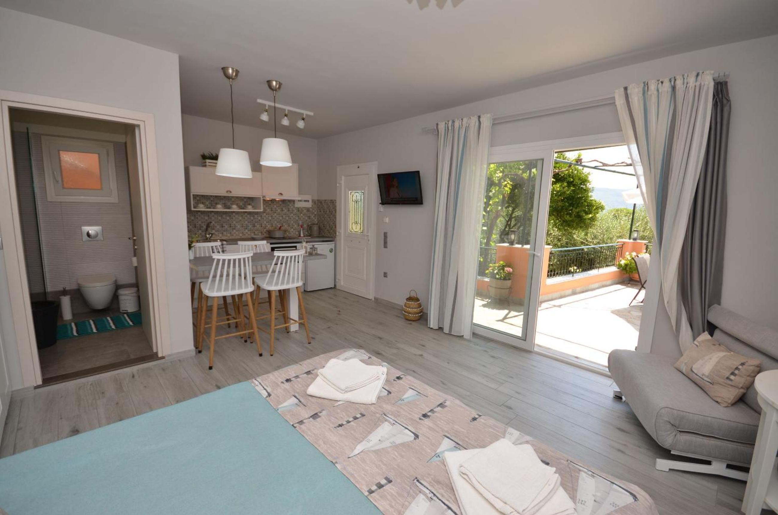 One-Bedroom Apartment #3