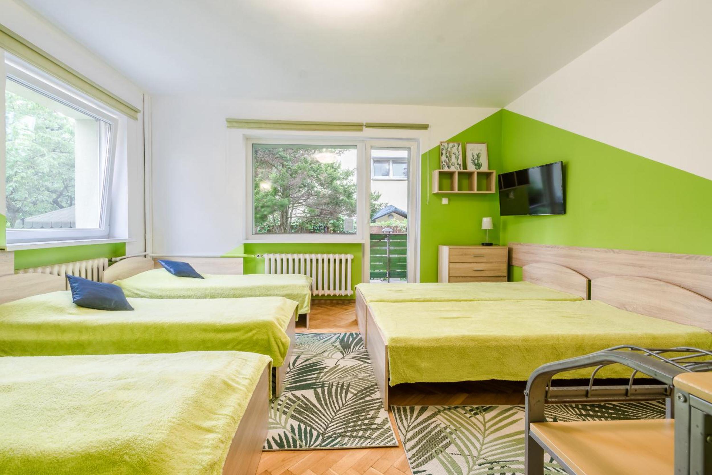 Standard Family Room - Photo 2