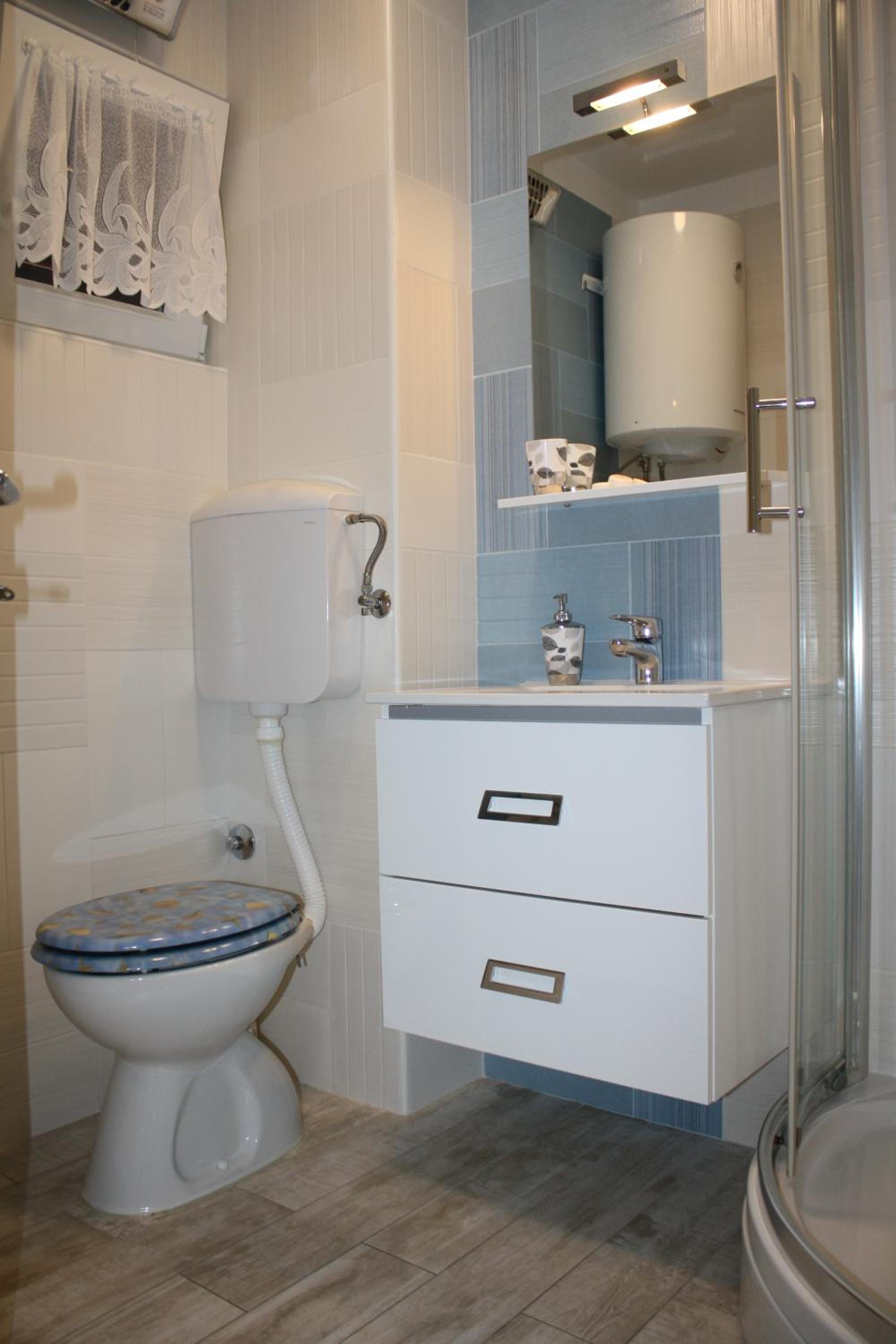 Studio Apartment photo 3