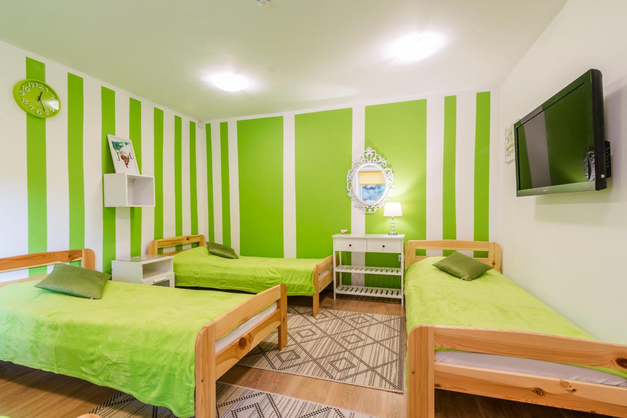 Standard Quadruple Room - Photo 3