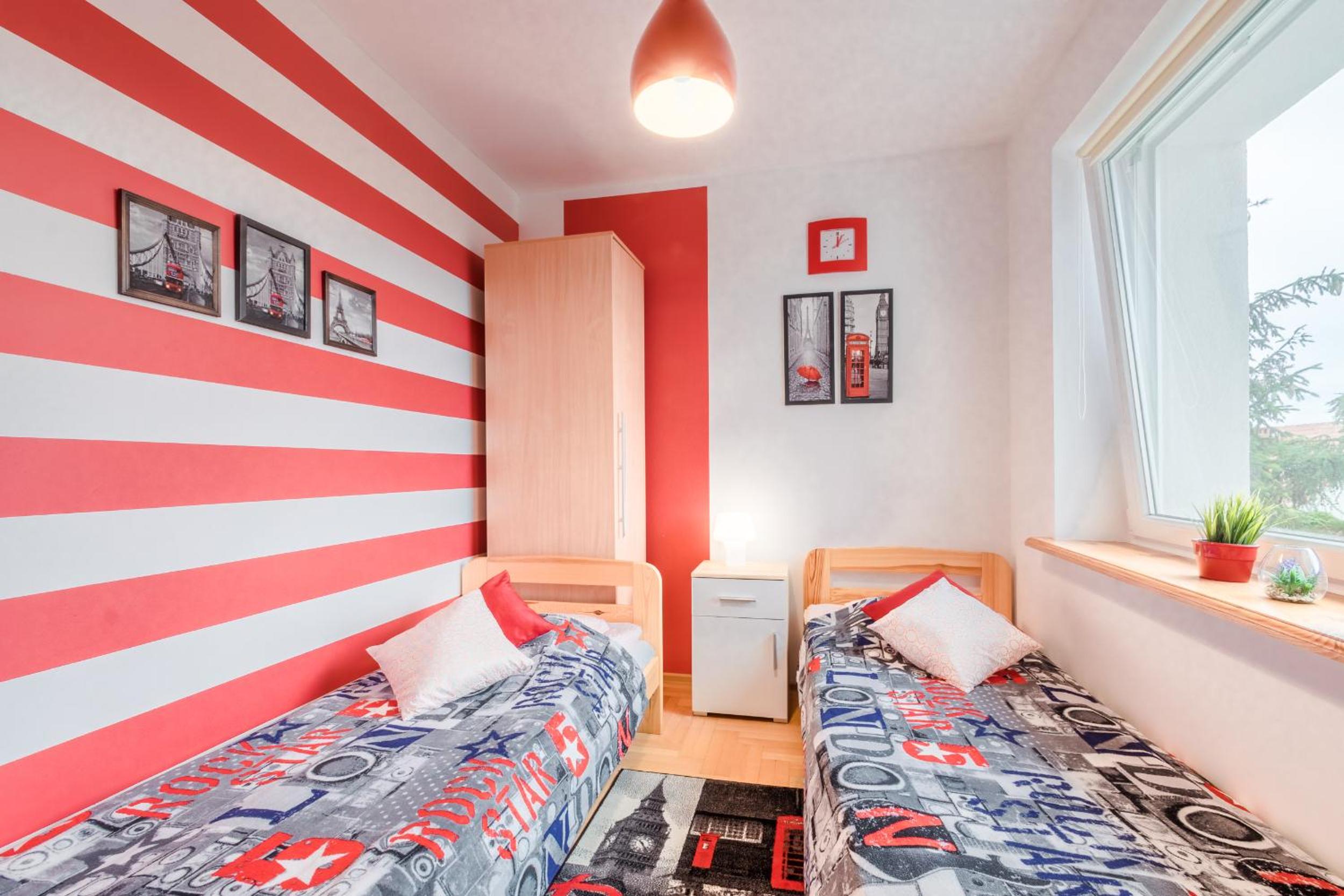 Small Double Room - Photo 1
