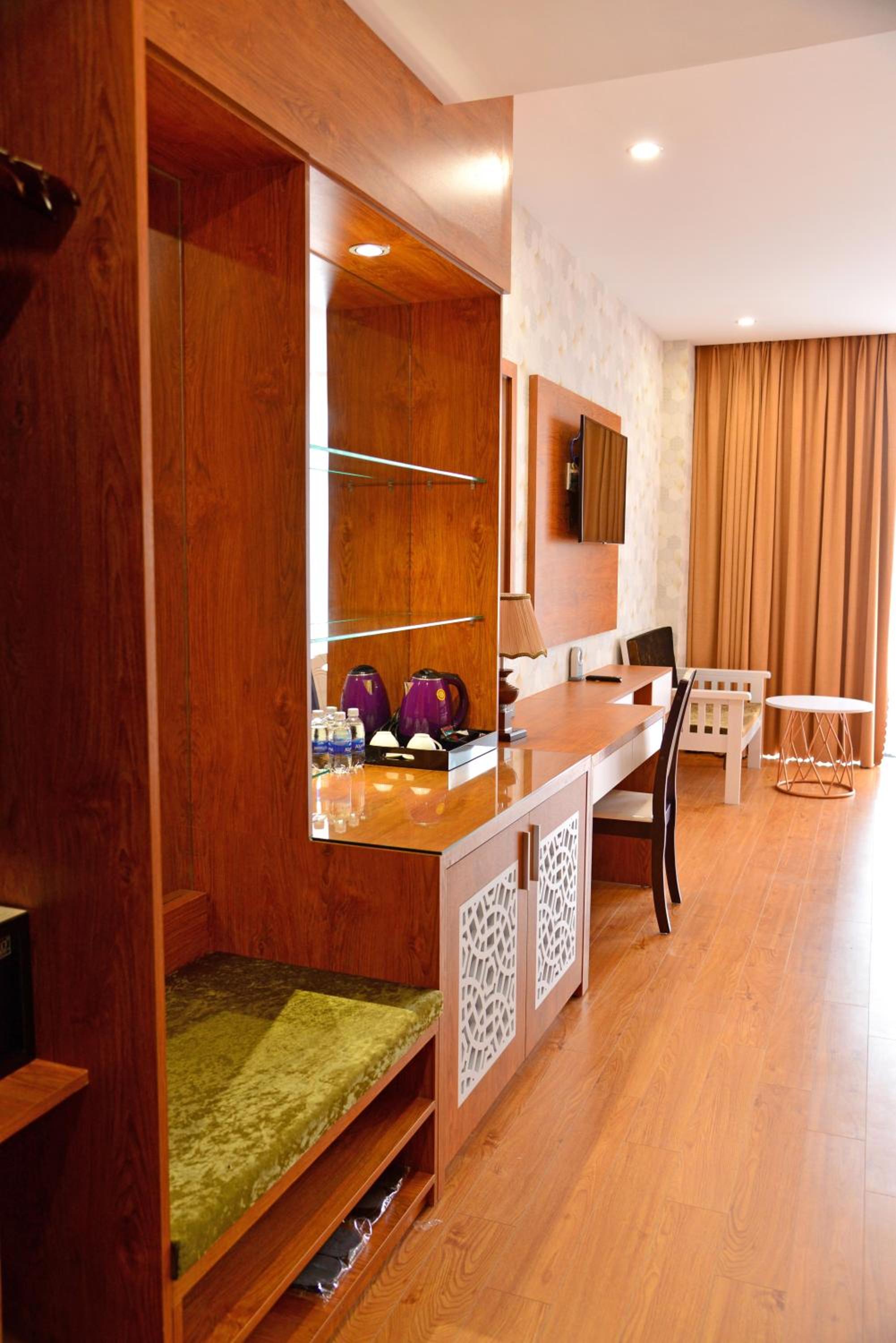 Deluxe Triple Room - Photo 8