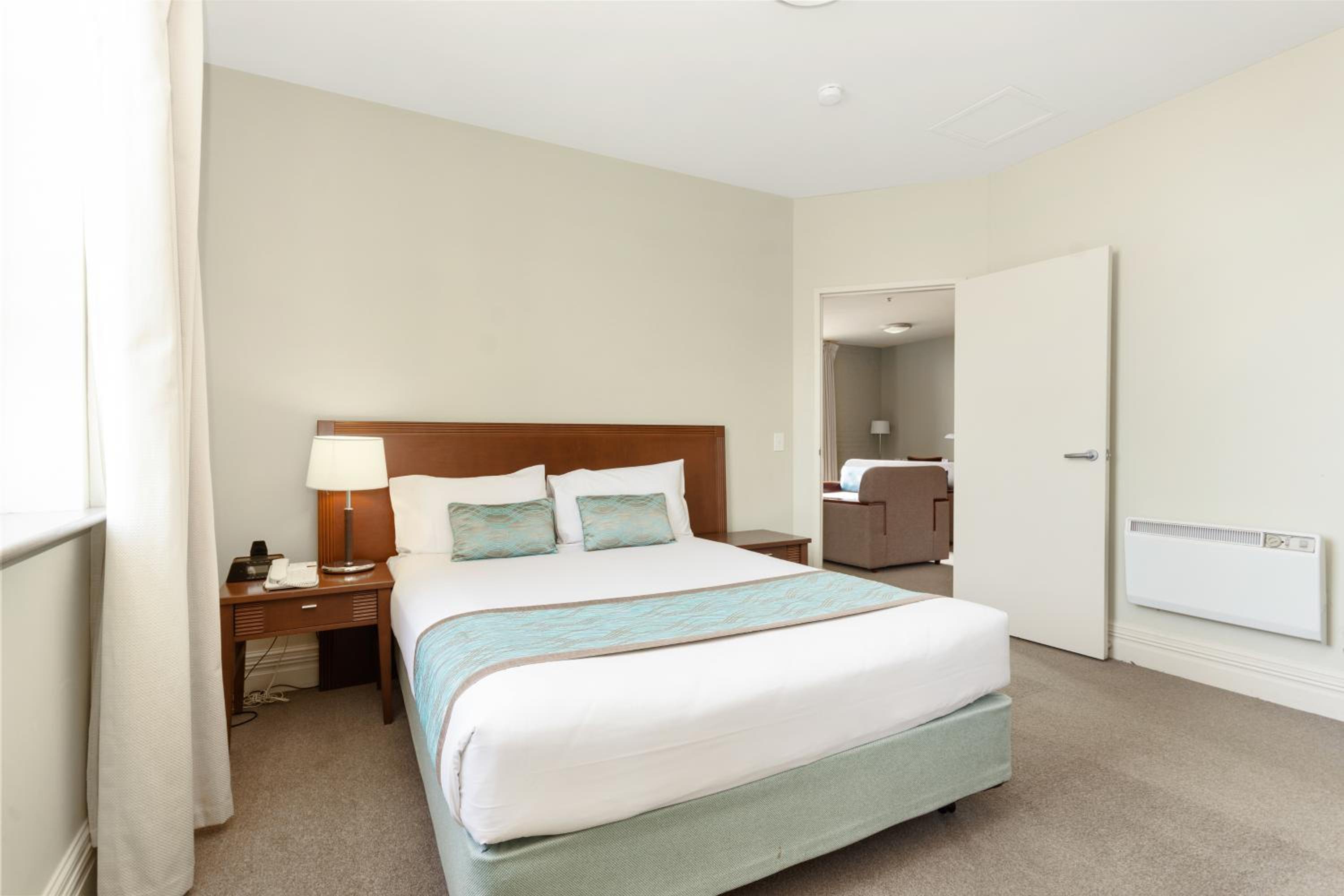 Three-Bedroom Apartment - Photo 3
