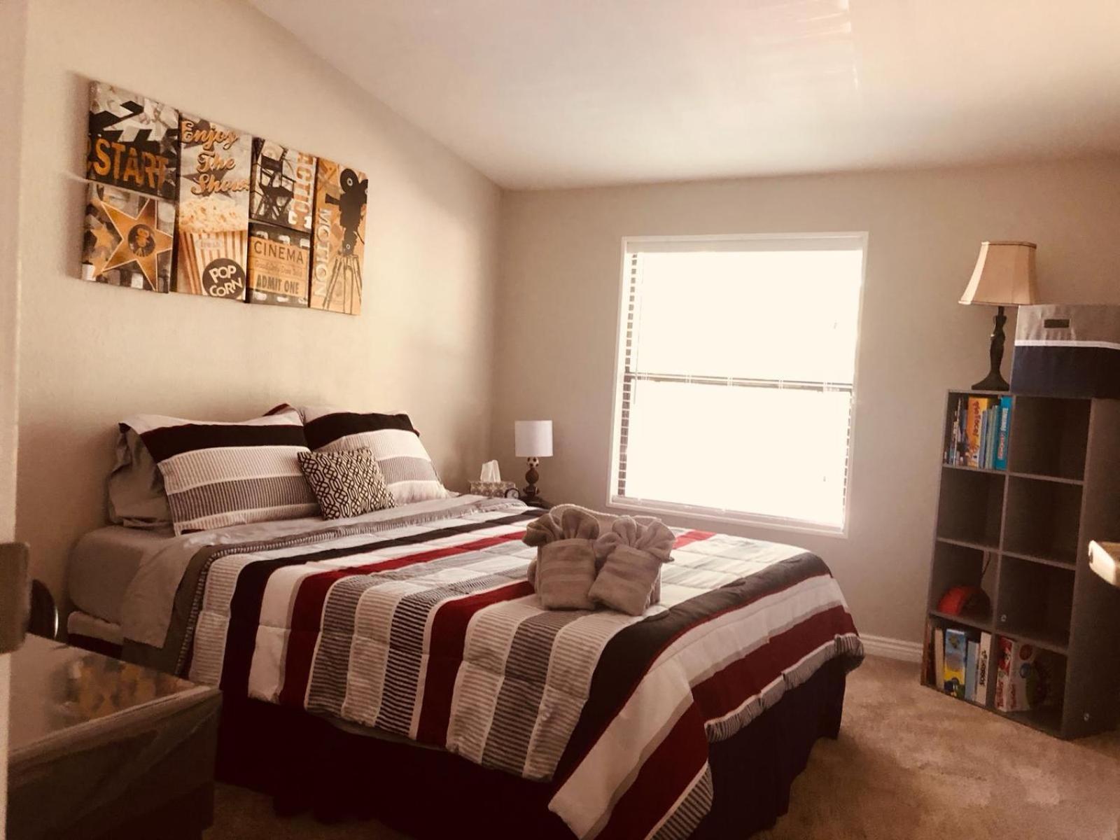 Three-Bedroom House - Photo 8