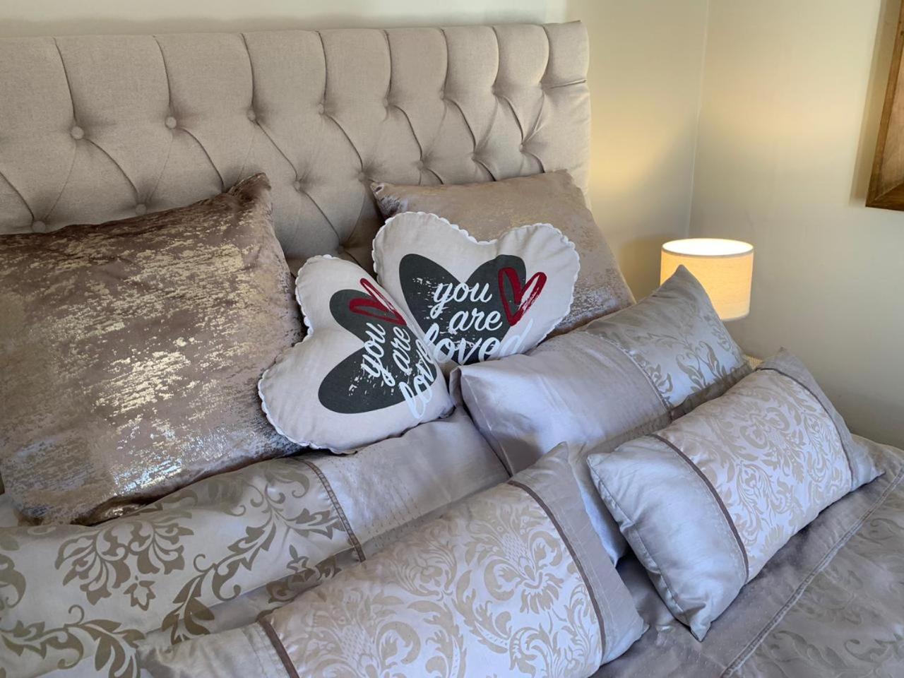 Studio Apartment photo 1