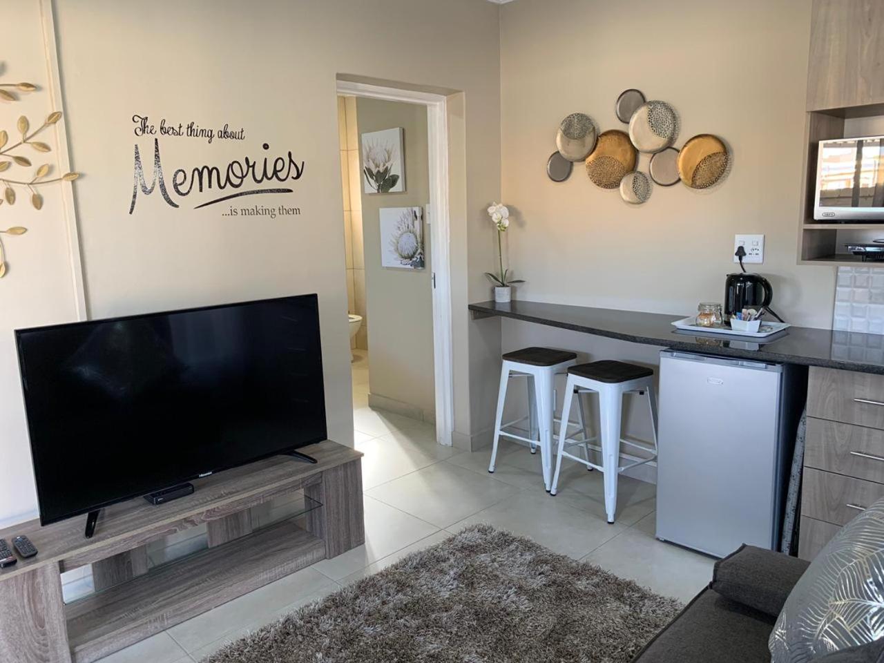Deluxe Apartment photo 3