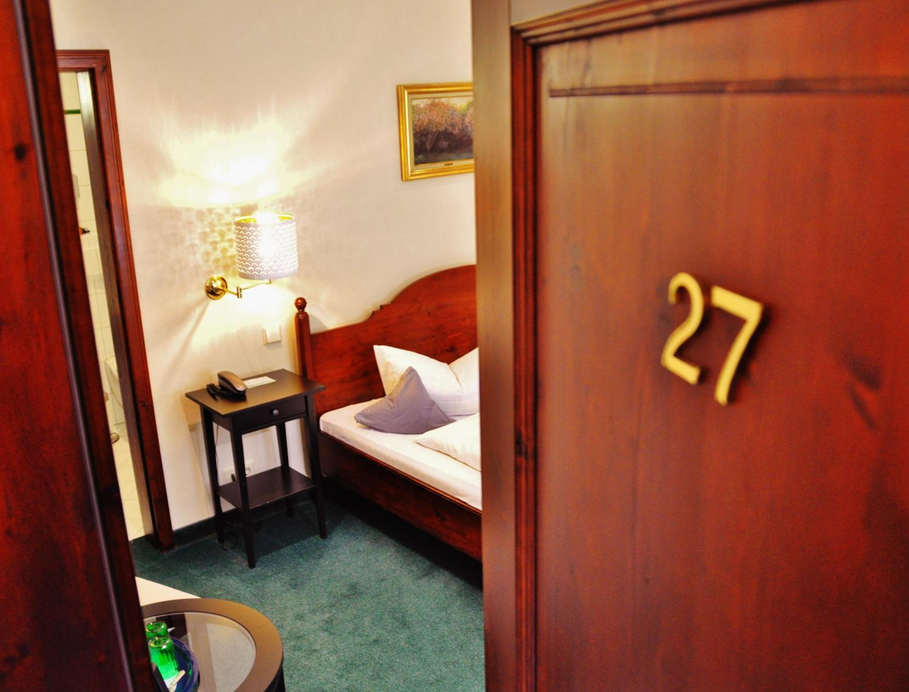 Large Double Room photo 3