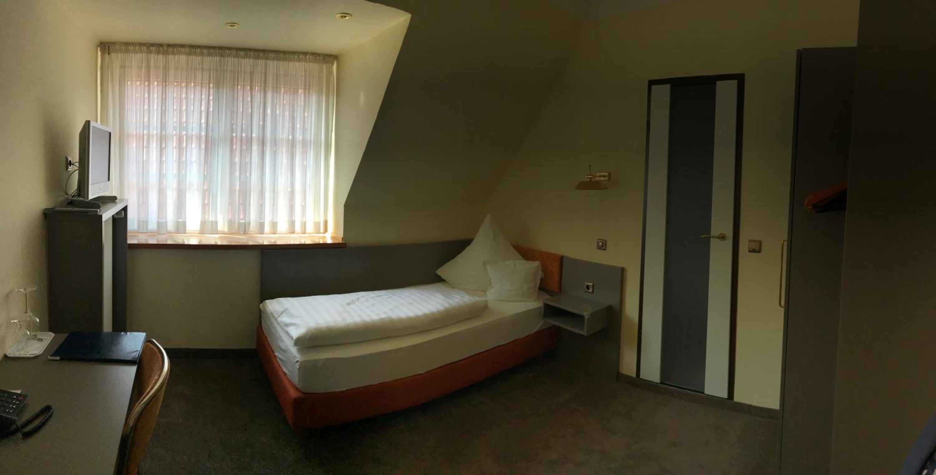 Single Room photo 1