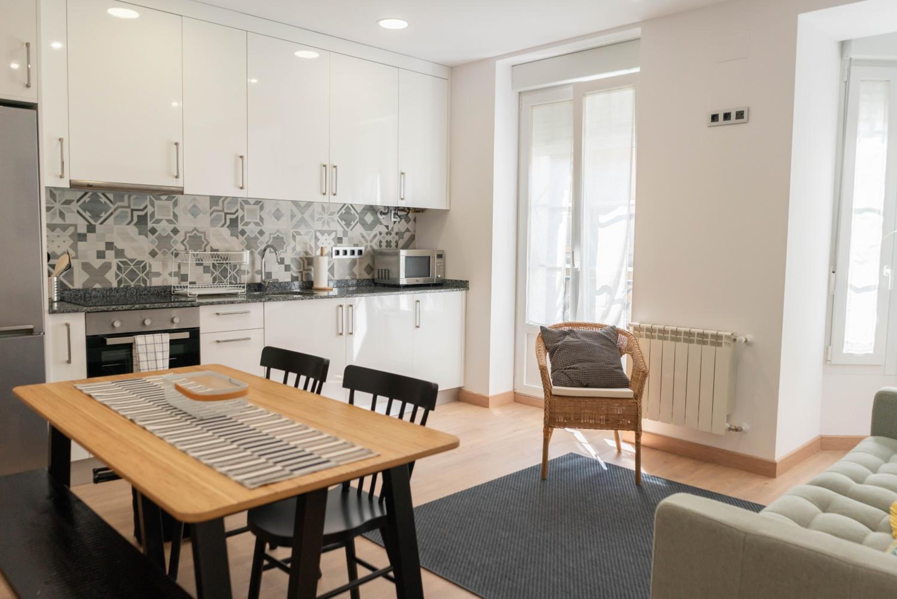Two-Bedroom Apartment - Photo 27