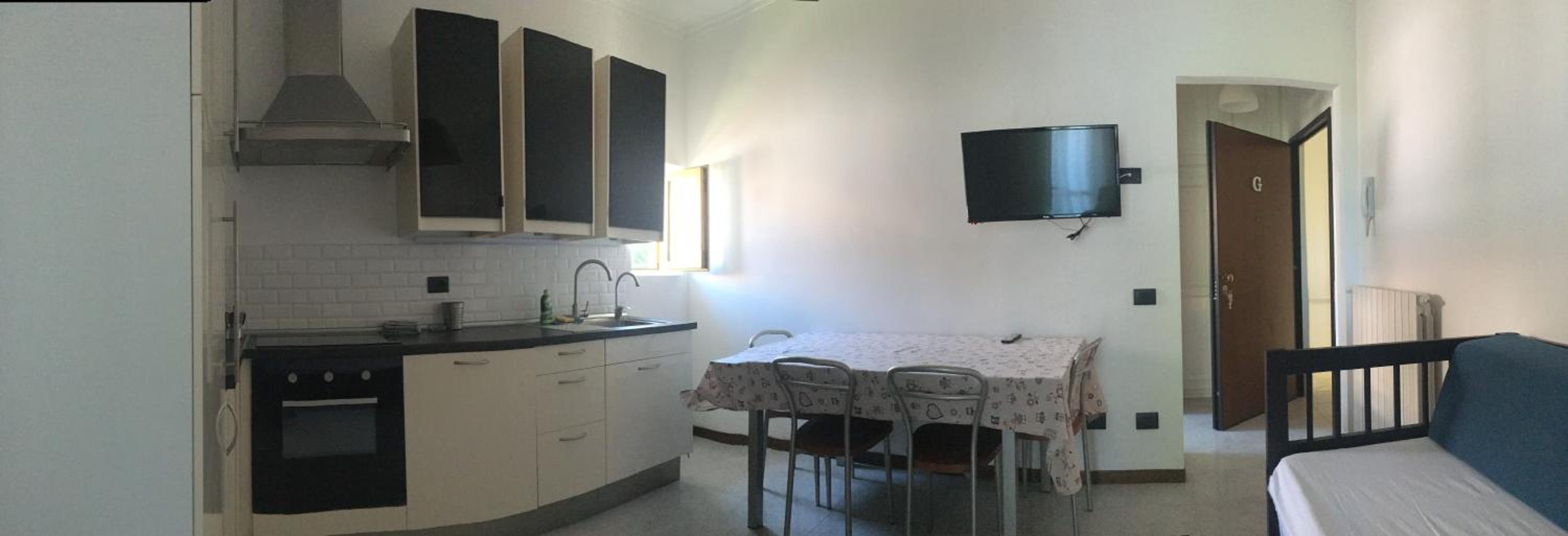 One-Bedroom Apartment photo 2