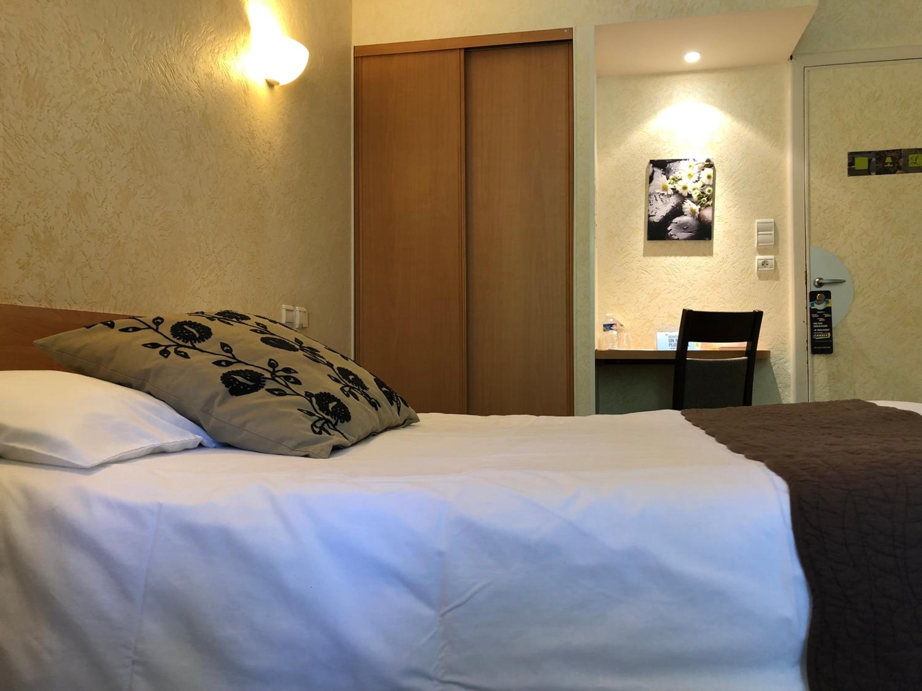 Standard Double Room photo 1