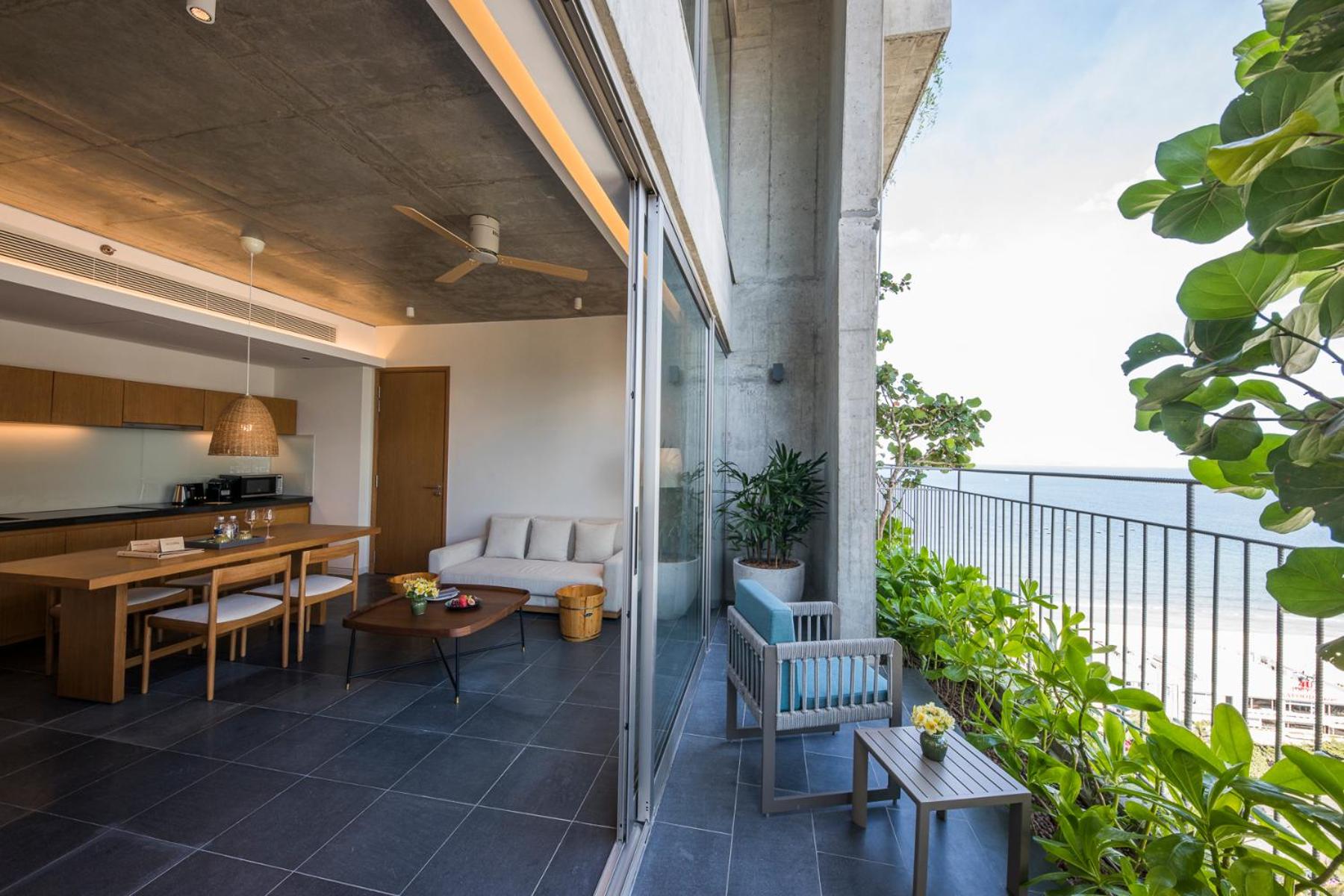 Two-Bedroom Apartment with Balcony - Photo 4