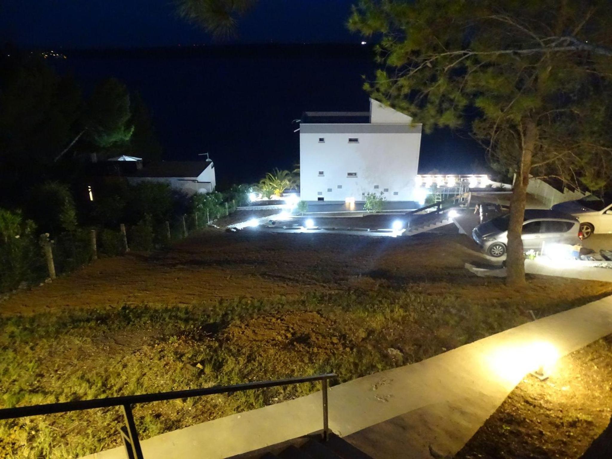 Villa photo 3