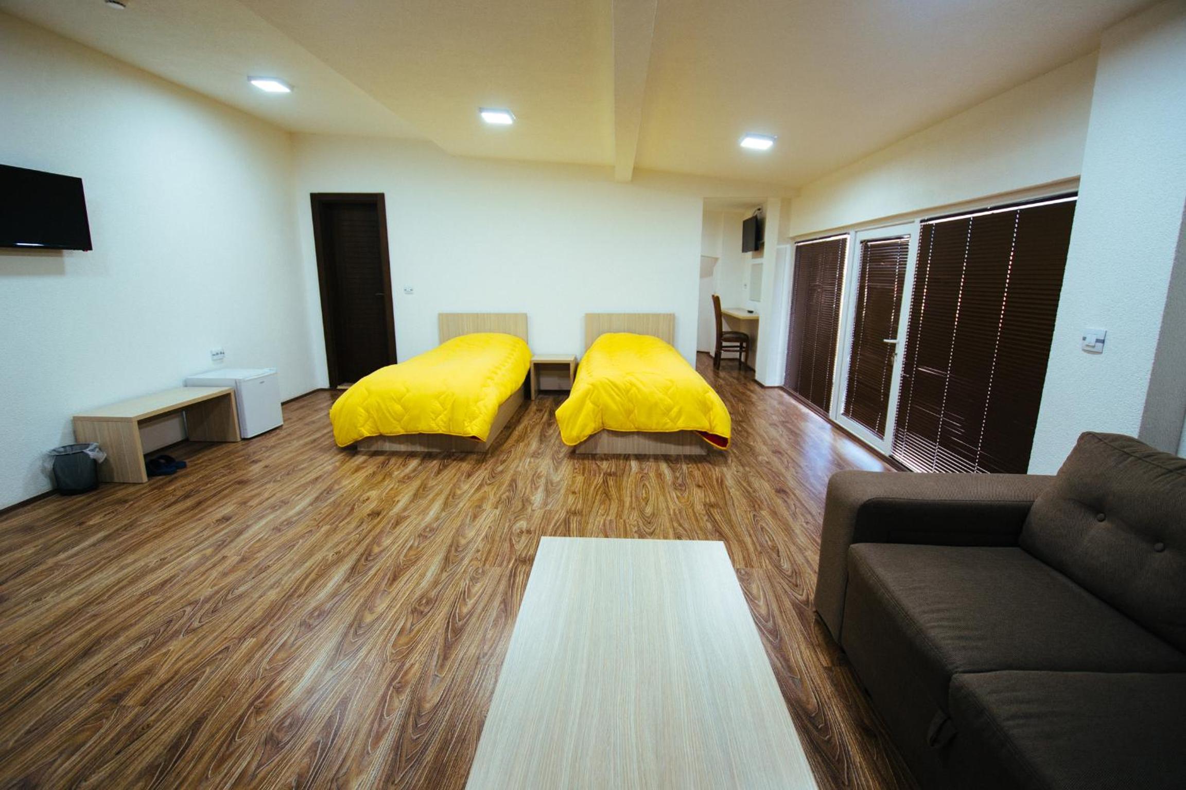  Standard Quadruple Room with Balcony  - Photo 2