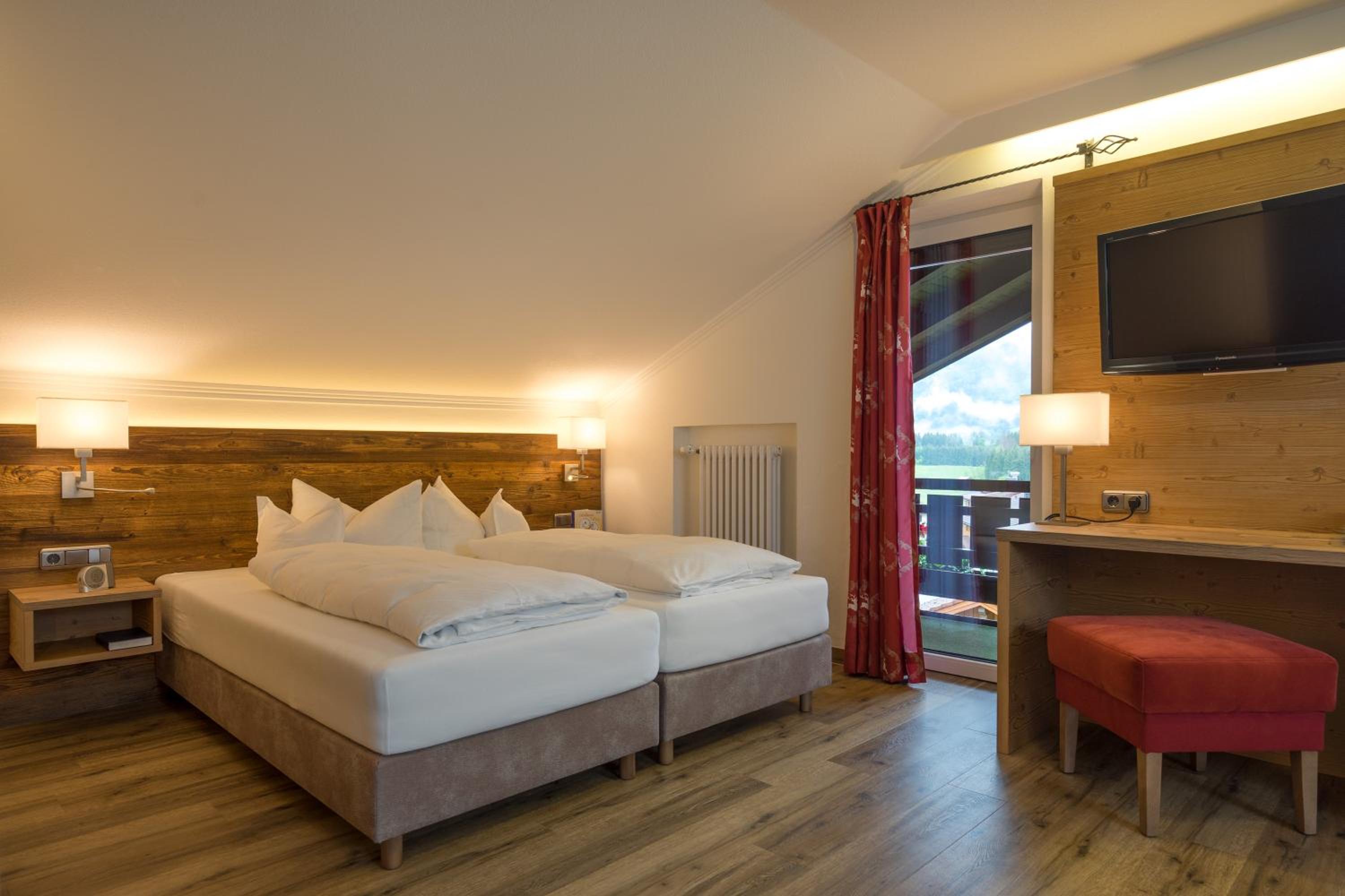 Doppelzimmer Trettach (Nebengebäude Landhaus) - Photo 1