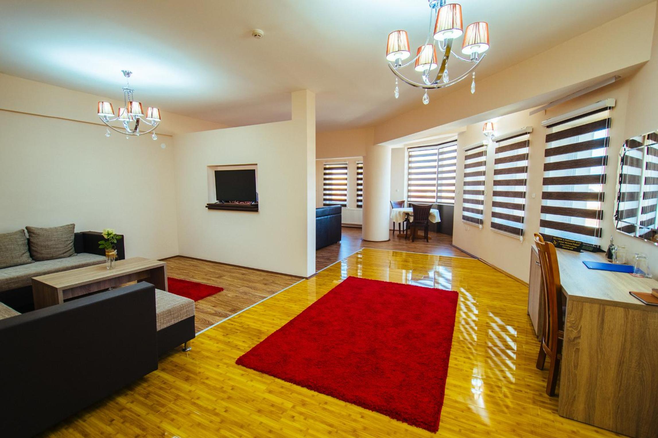 Junior Deluxe Suite - Photo 2