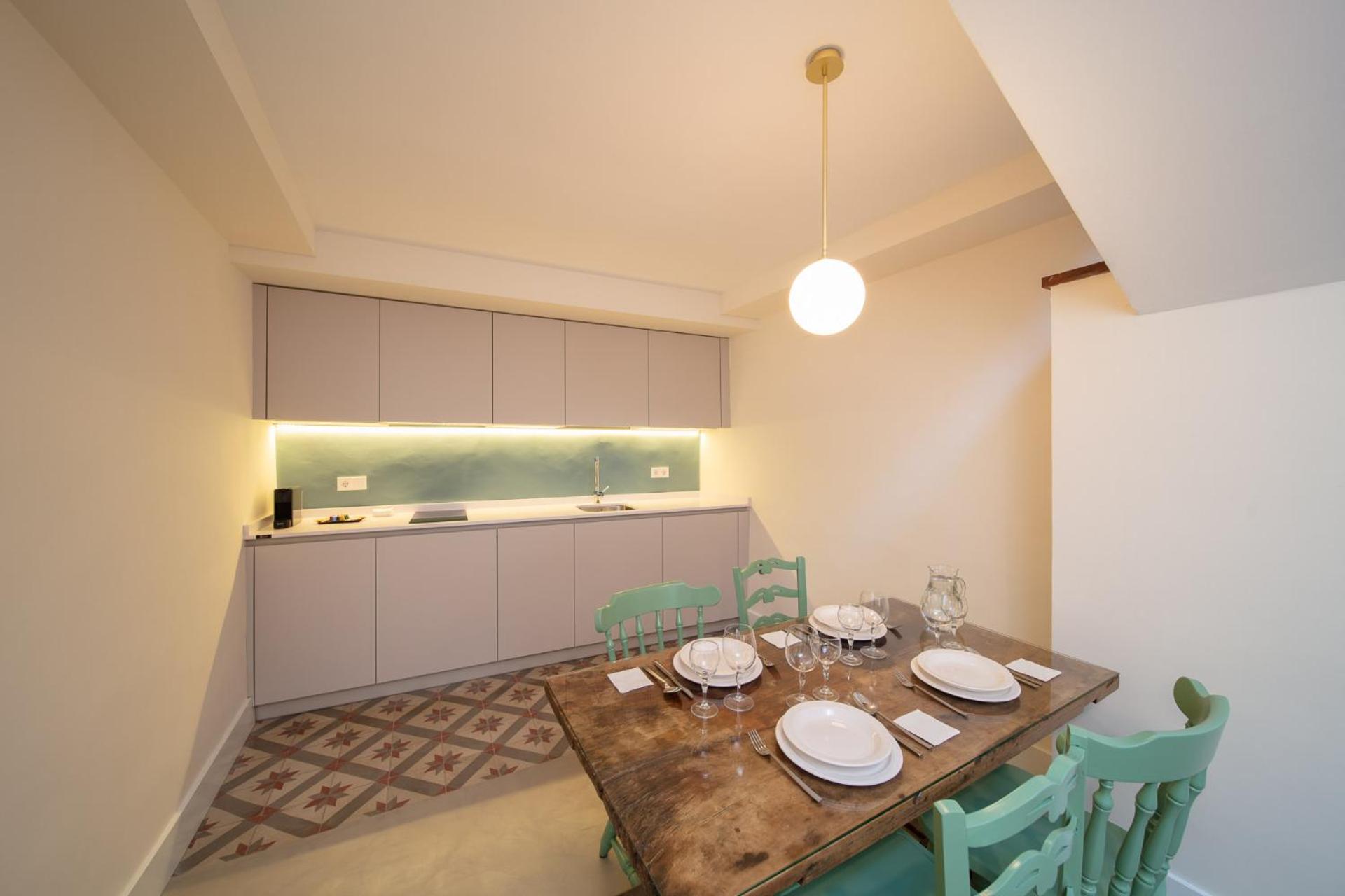 Two-Bedroom Apartment - Photo 16