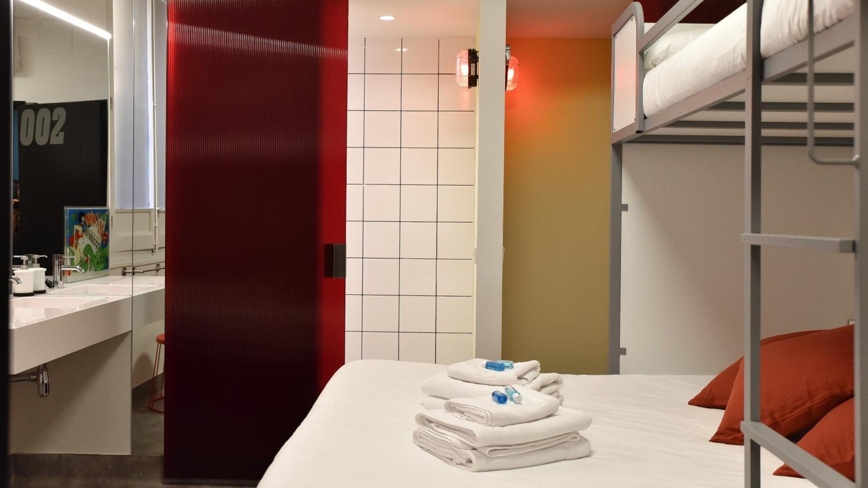 Triple Room with Bathroom photo 3