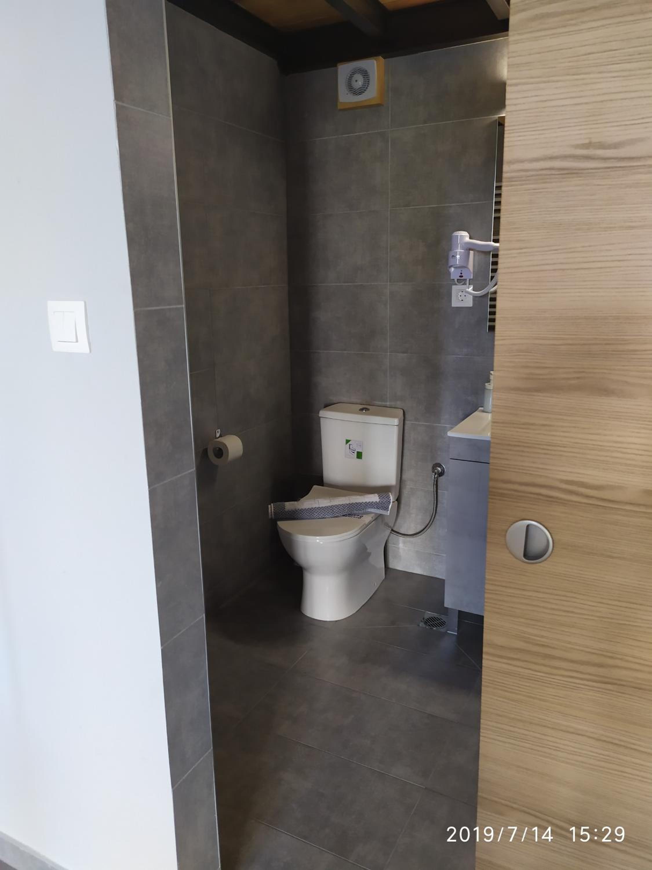 One-Bedroom Apartment - Photo 16