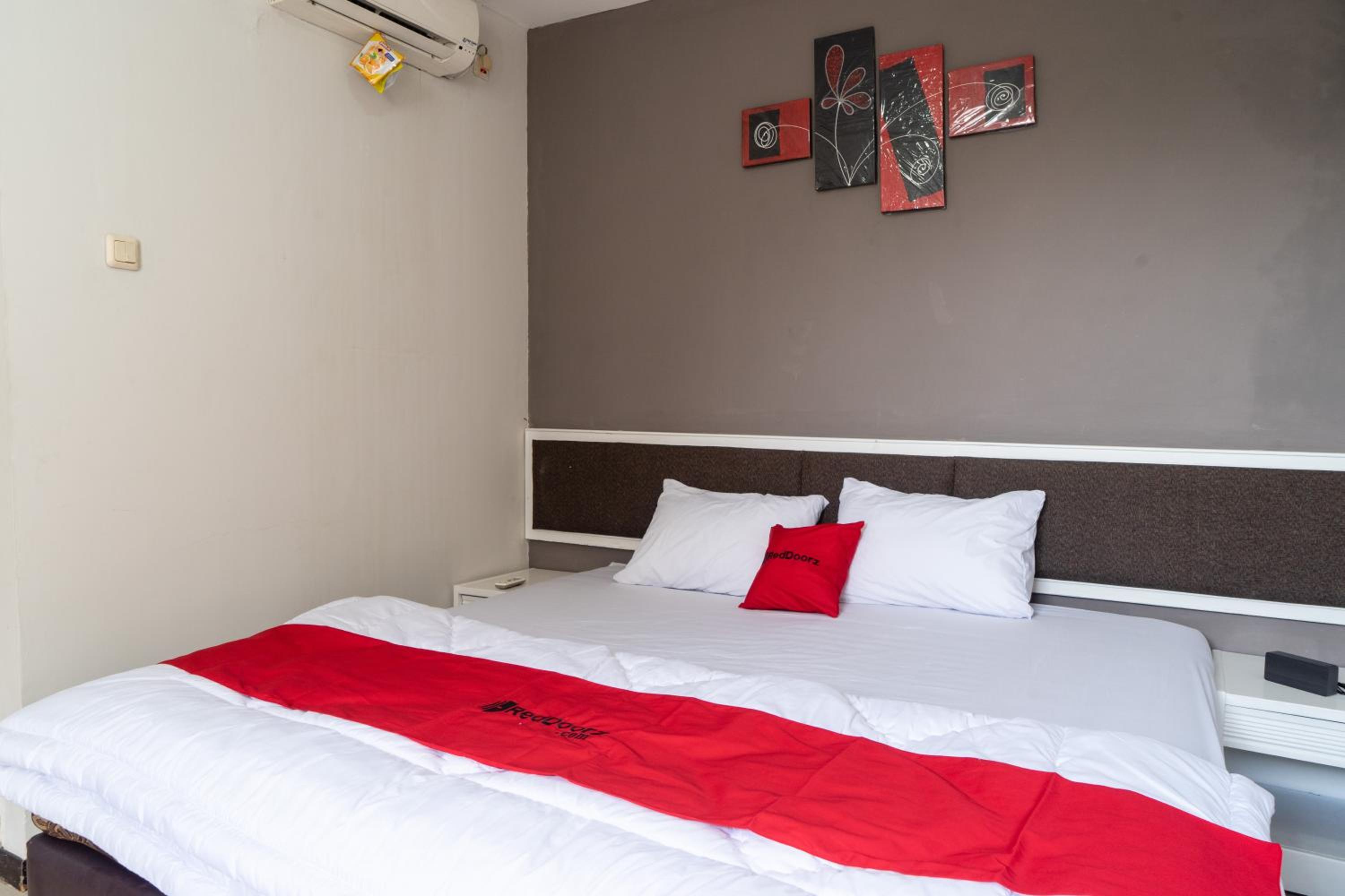 Deluxe Room - Photo 1