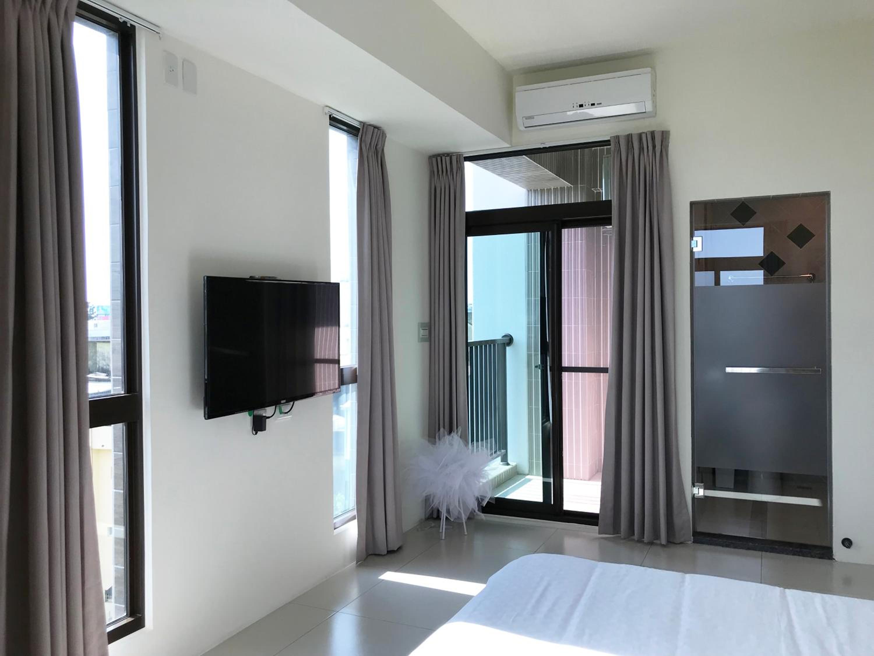 Double Room - Photo 2