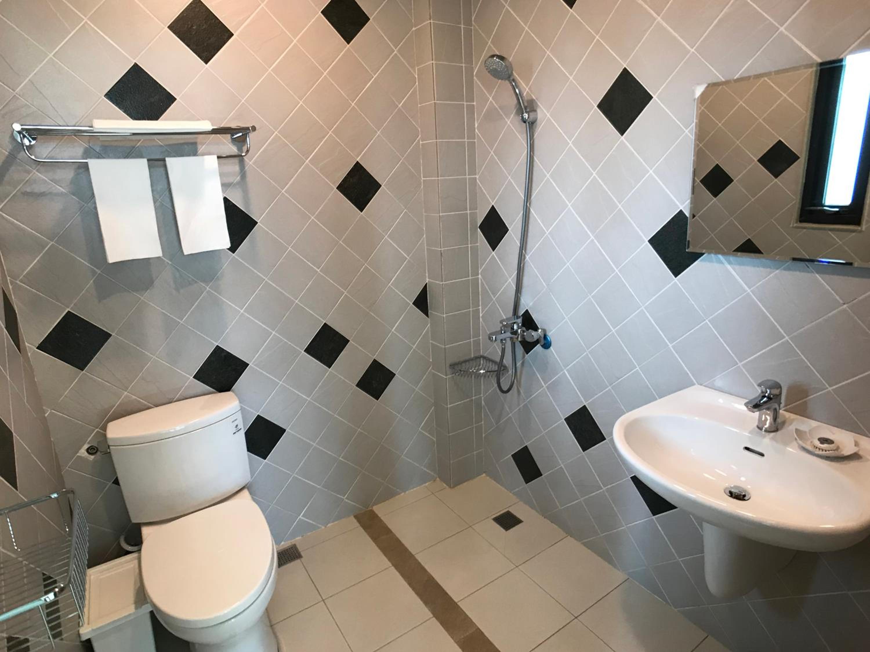 Double Room - Photo 6
