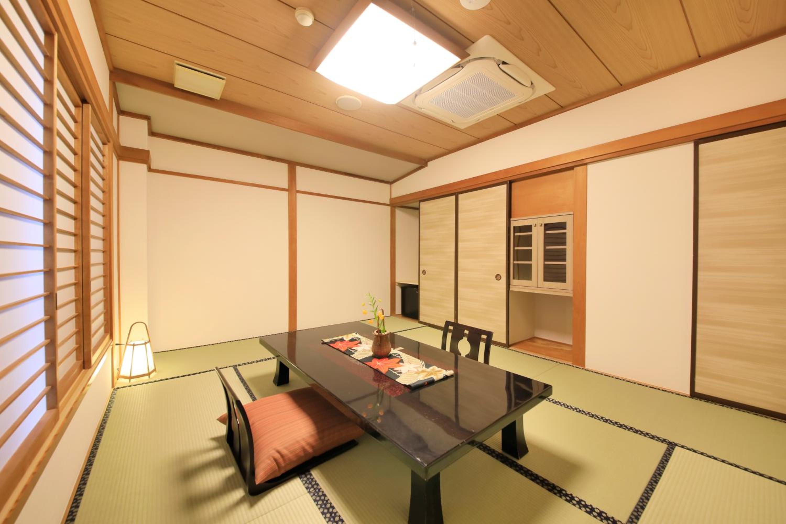 Japanese-Style Standard Room - Photo 1